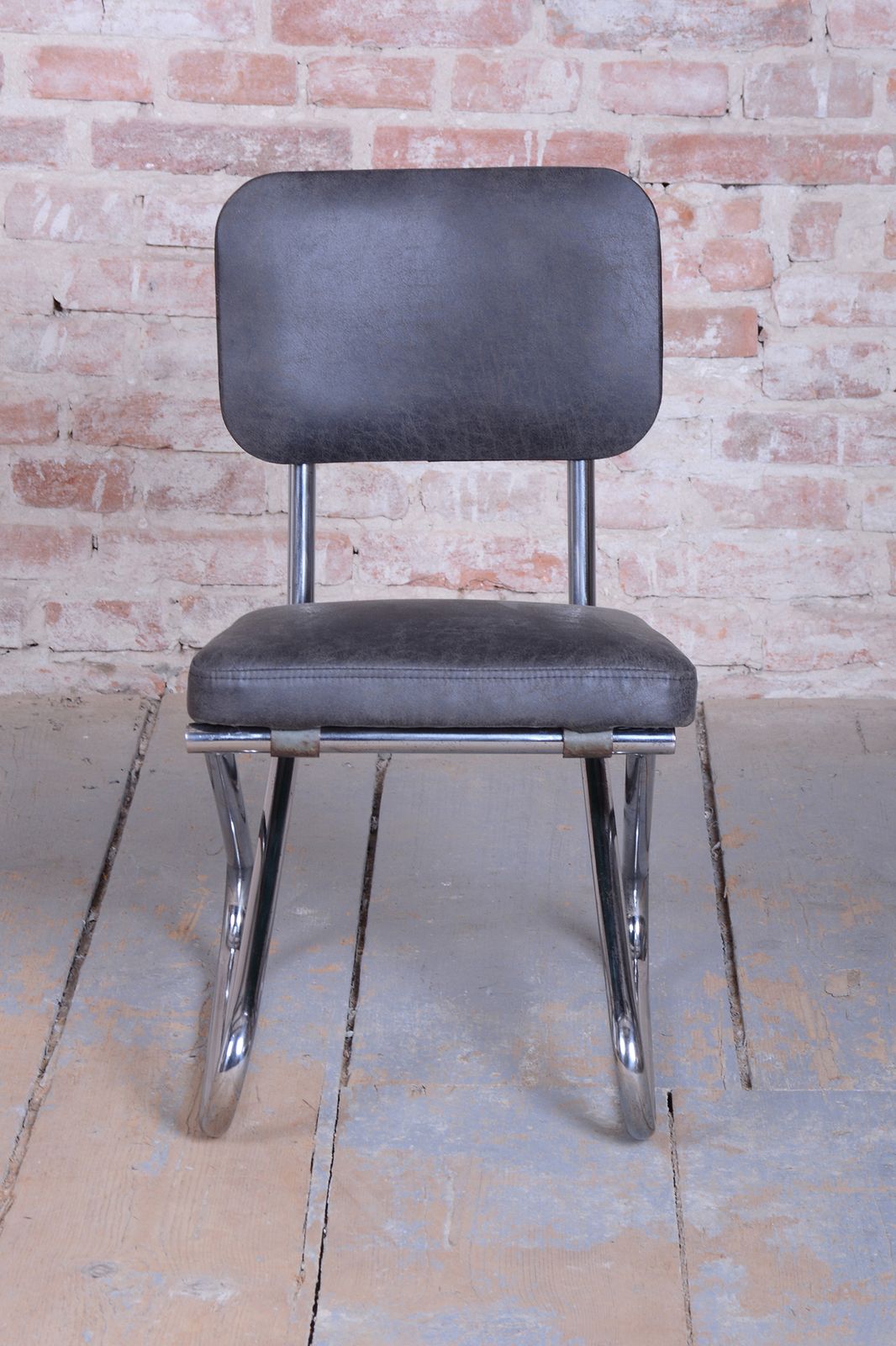 Restored Bauhaus Chair, Genuine Leather, Chrome, Steel, Germany, 1930s photo for sale