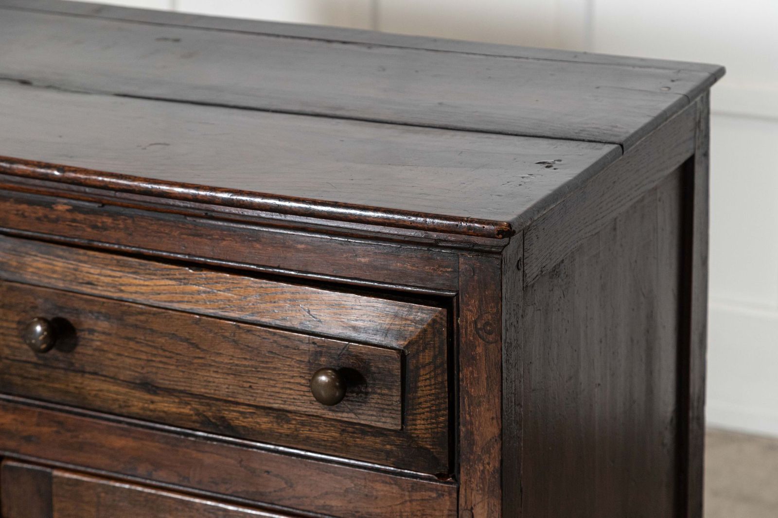 photo vinterior Vernacular Oak Dresser Base, 18th Century And Earlier