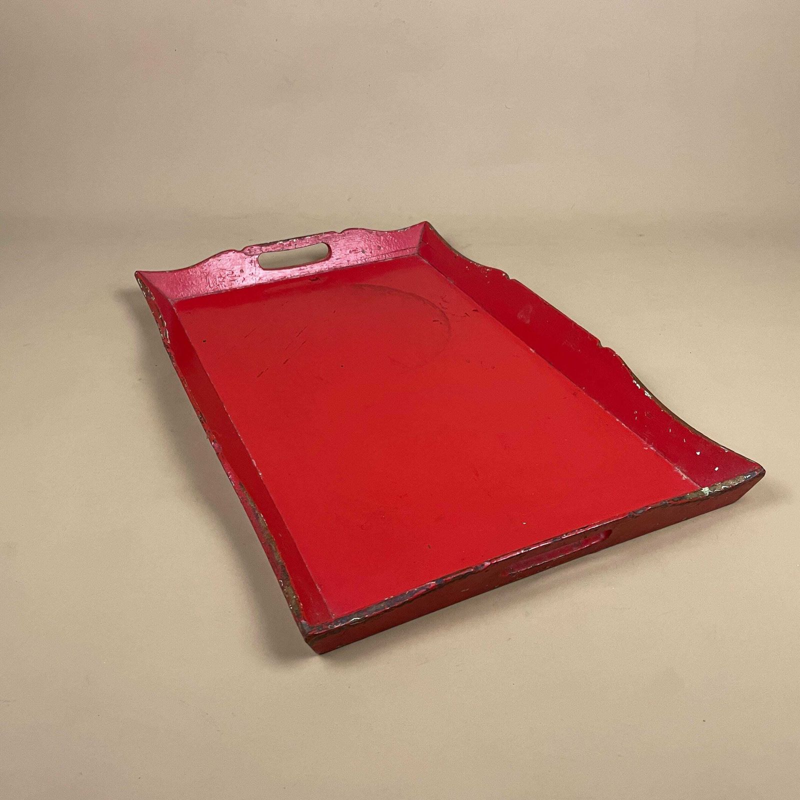 Vintage Red Lacquer Wooden Tray Leather Base Classic Car Manufactures Novelty Mid Century Serving Table Tray Decorative photo Home Decor