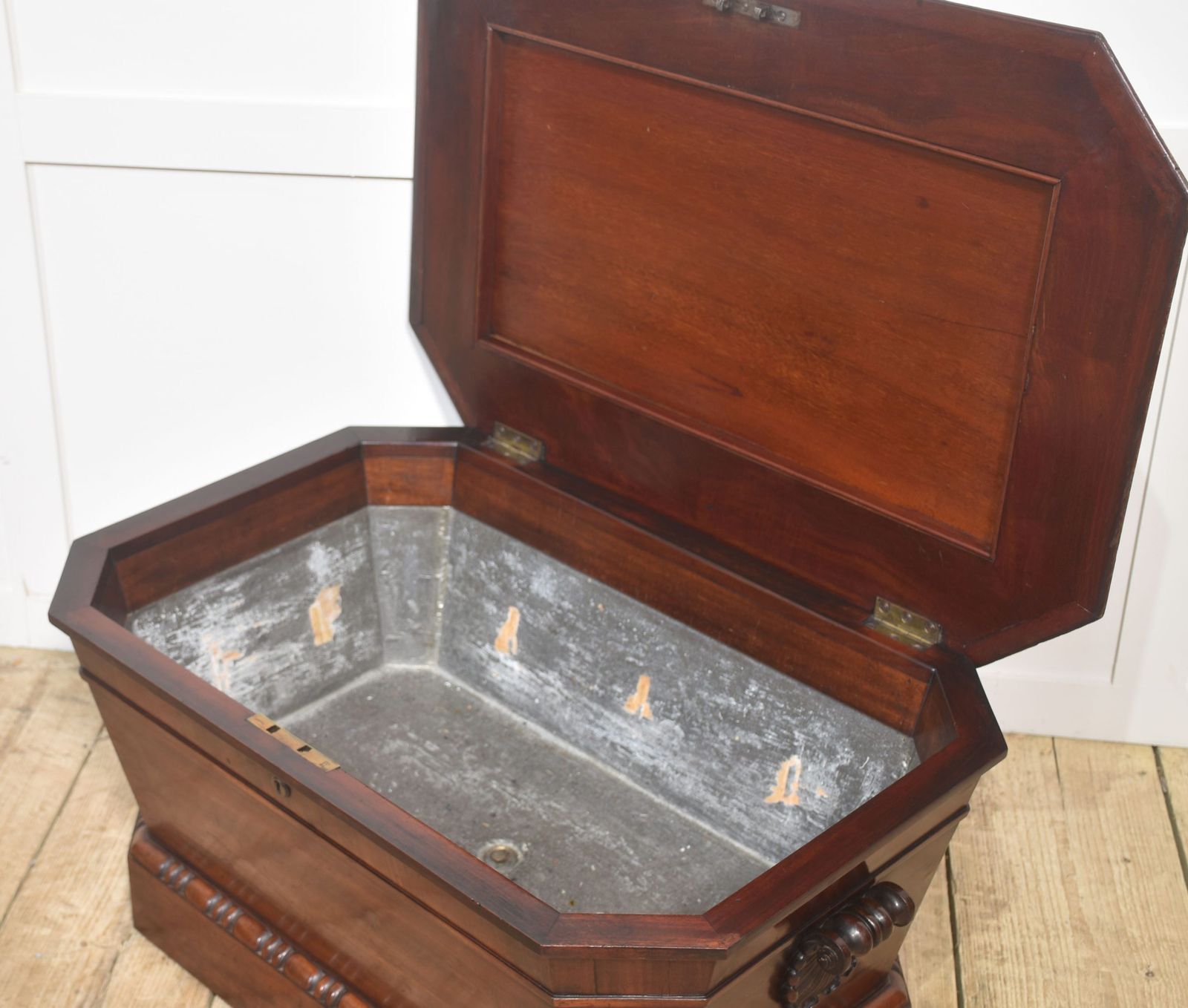 Georgian Mahogany Sarcophagus Cellarette photo for sale