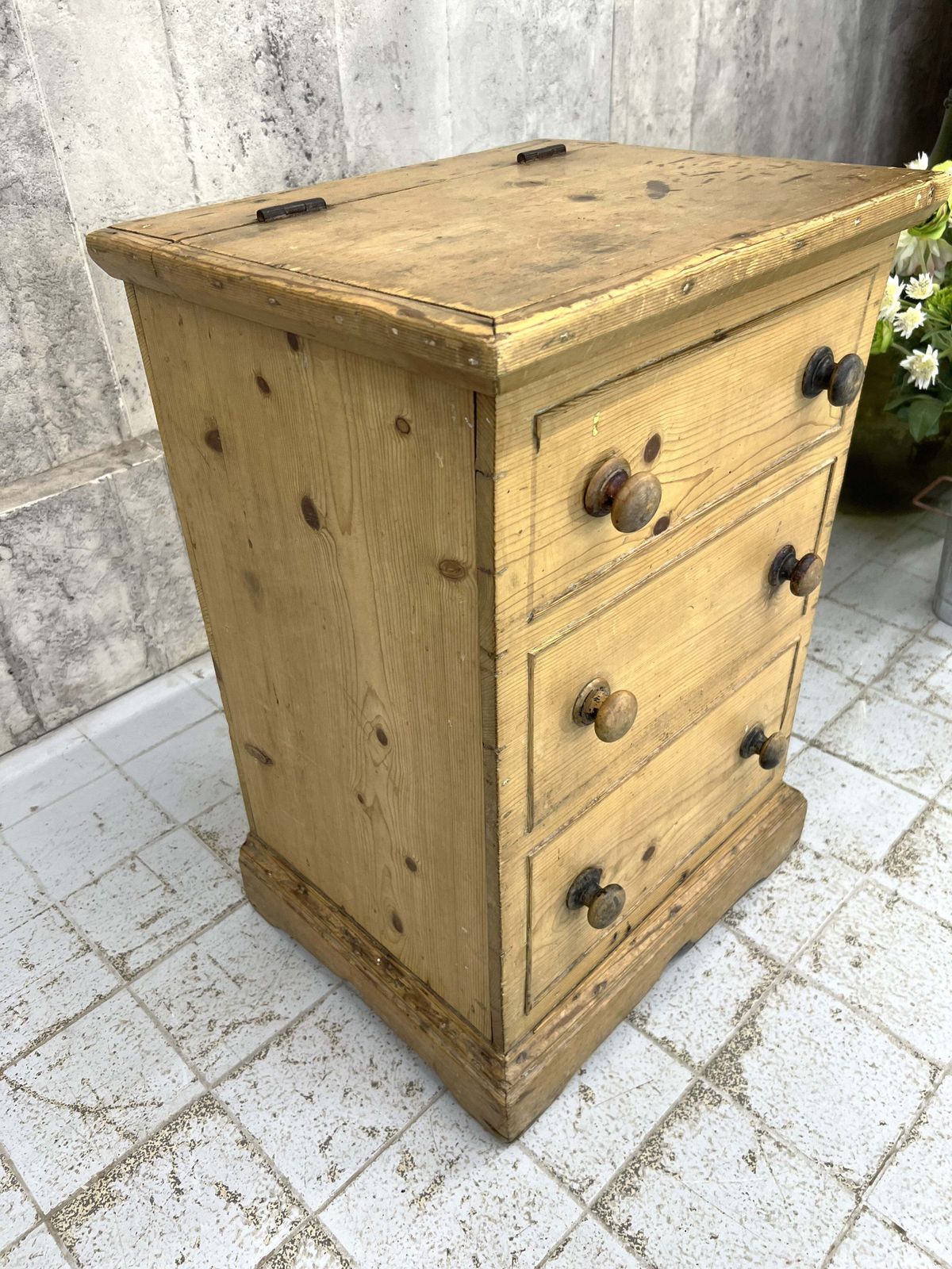 Small Antique Pine Trunk (Faux Chest Of Drawers) photo 255.0