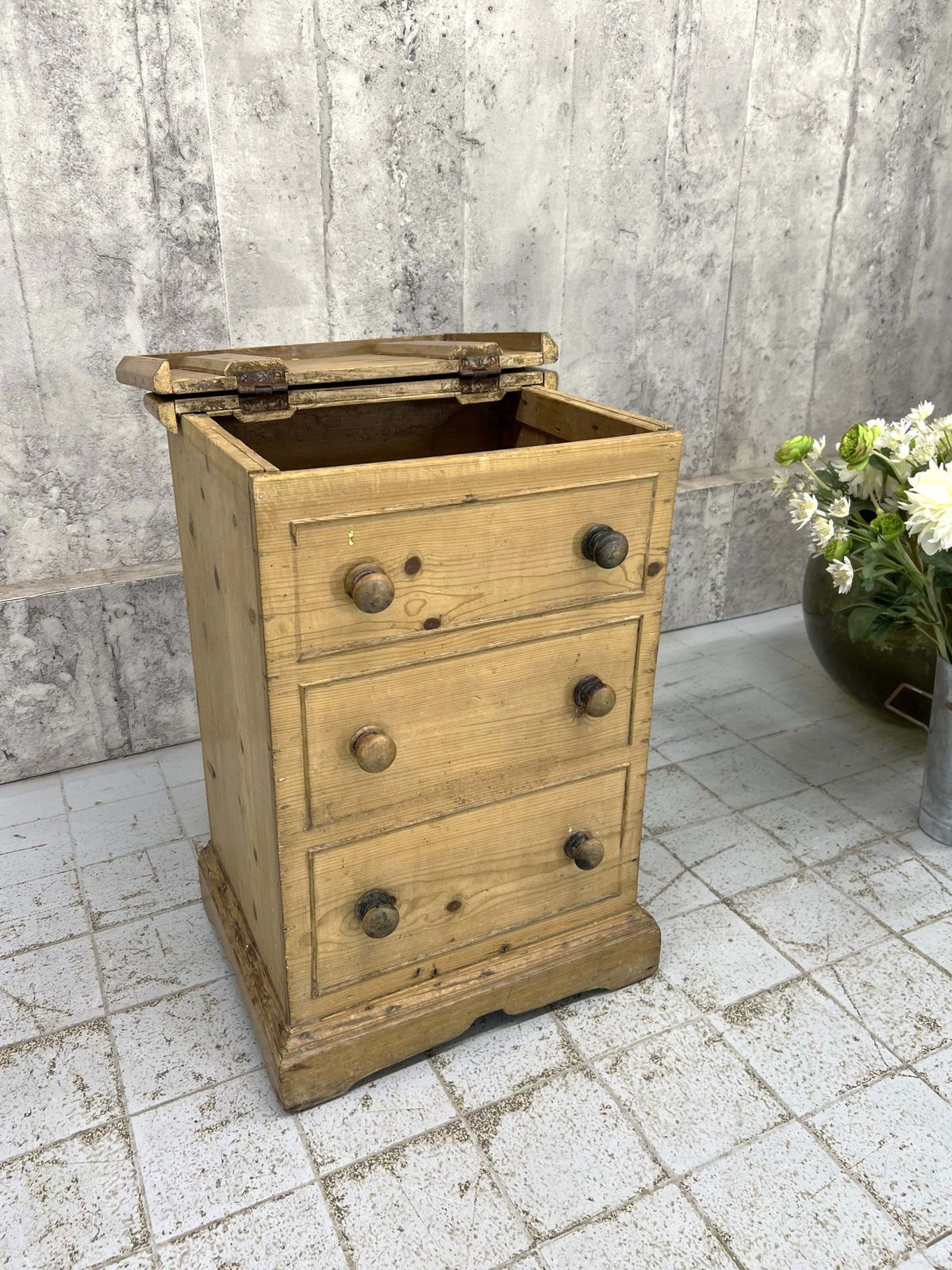 Small Antique Pine Trunk (Faux Chest Of Drawers) photo vinterior