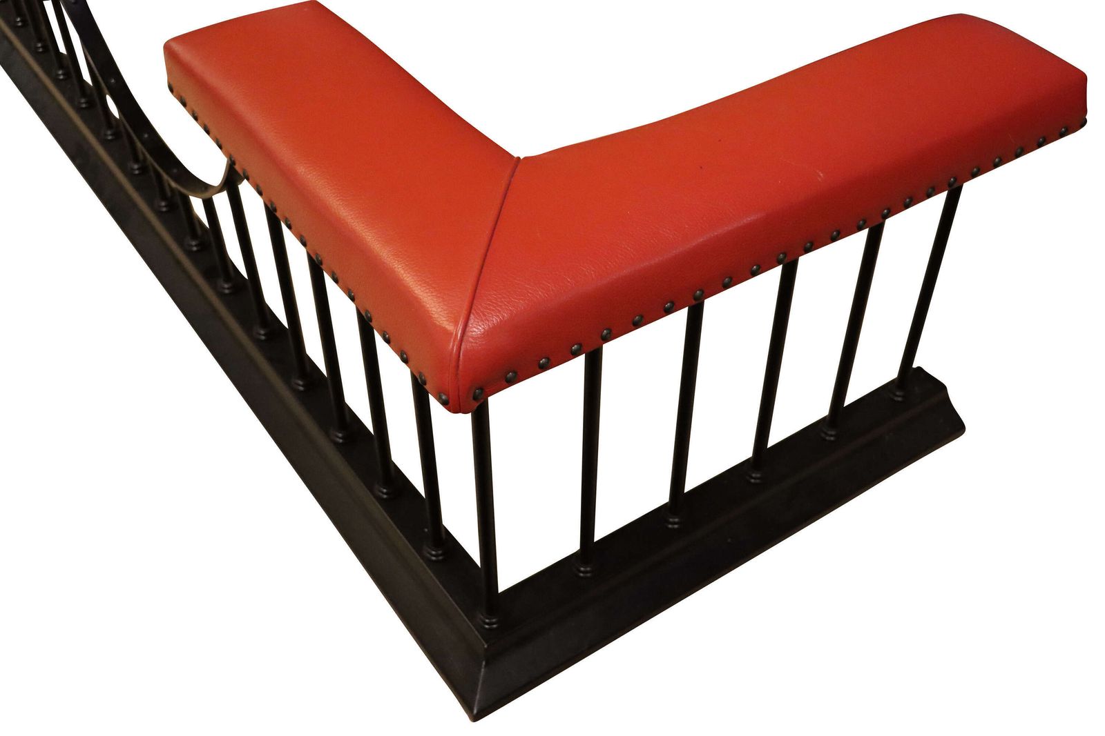 Large Club Fender With Faux Leather Seating photo vinterior