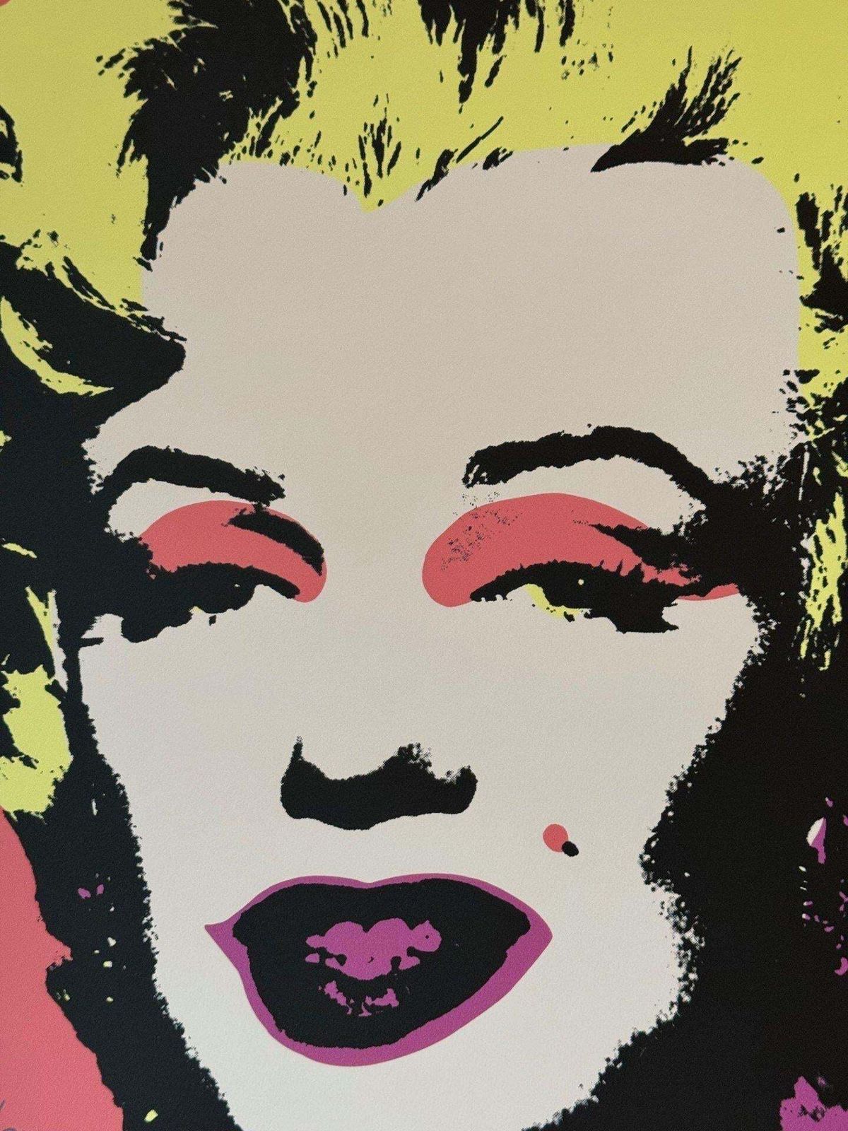 Andy Warhol – Golden Pop Marilyn photo vinterior