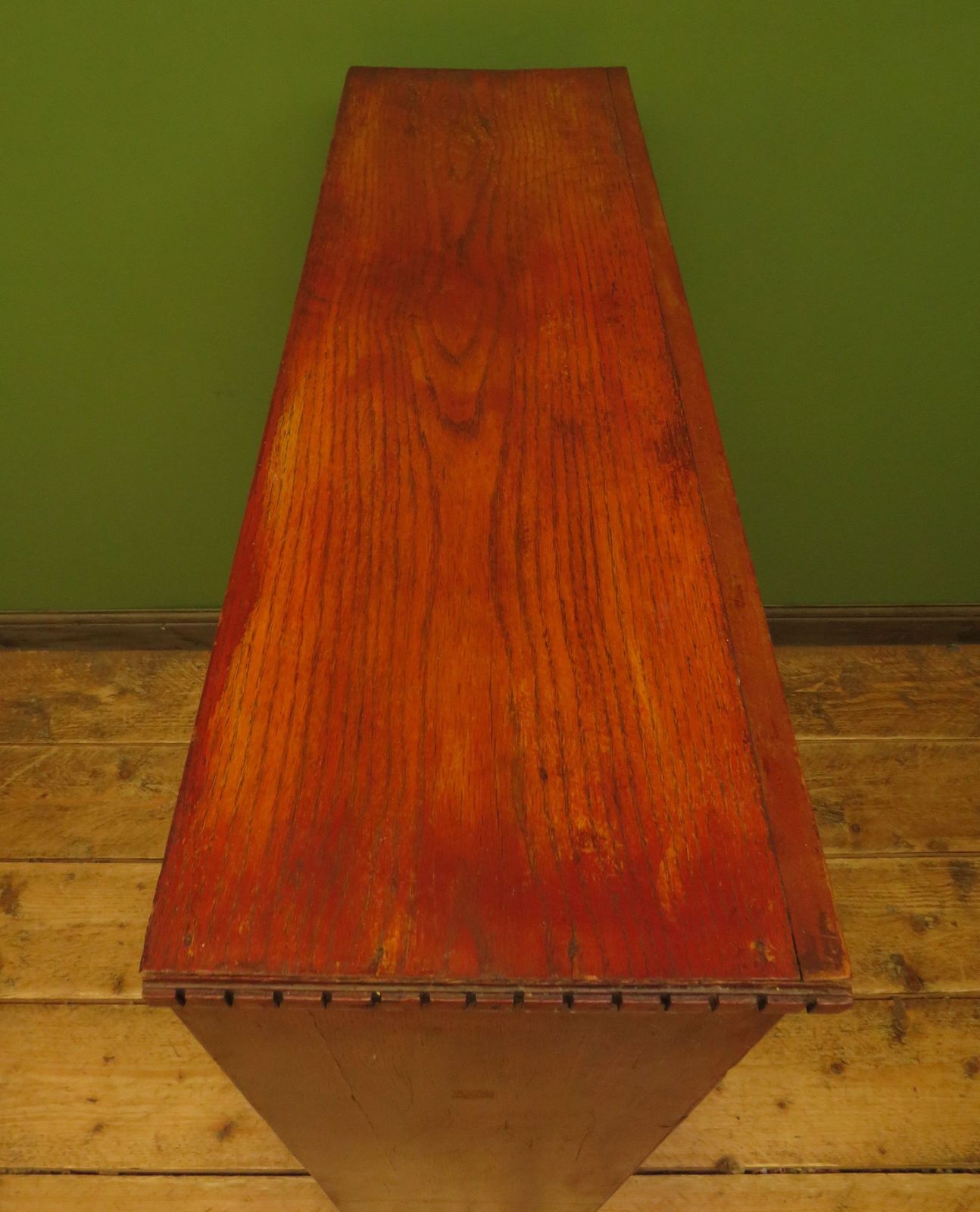 photo vinterior Rustic Red Pine Shelf Unit, 1900s