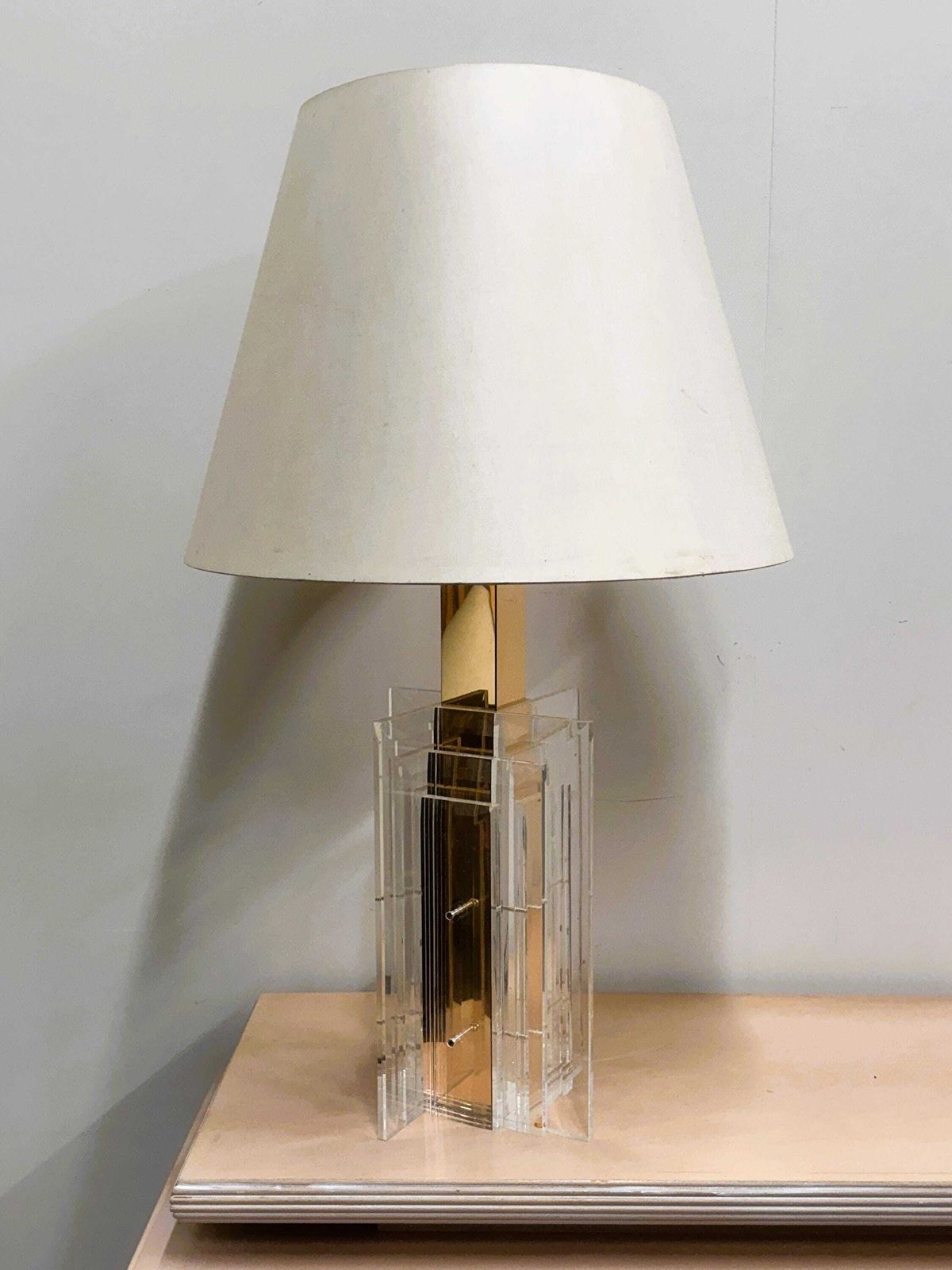 photo furniture Large Glamourous 1970s Brass & Lucite Architectural Table Lamp.