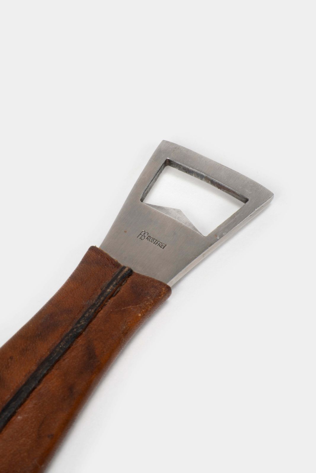 Carl Auböck, N°4687 Bottle Opener "Neptune" With Leather, 1955 photo vintage