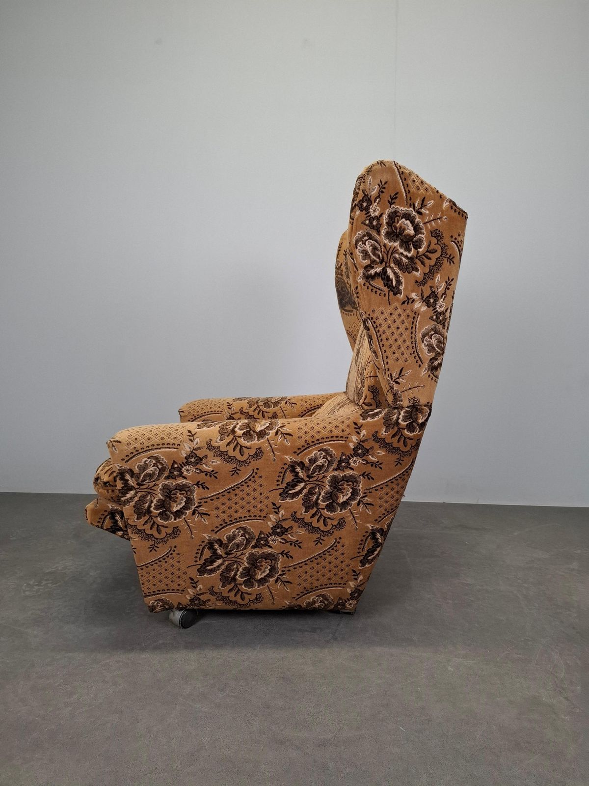 Mid Century Czechoslovak Plush Wingback Recliner Chair, 1970s photo vinterior