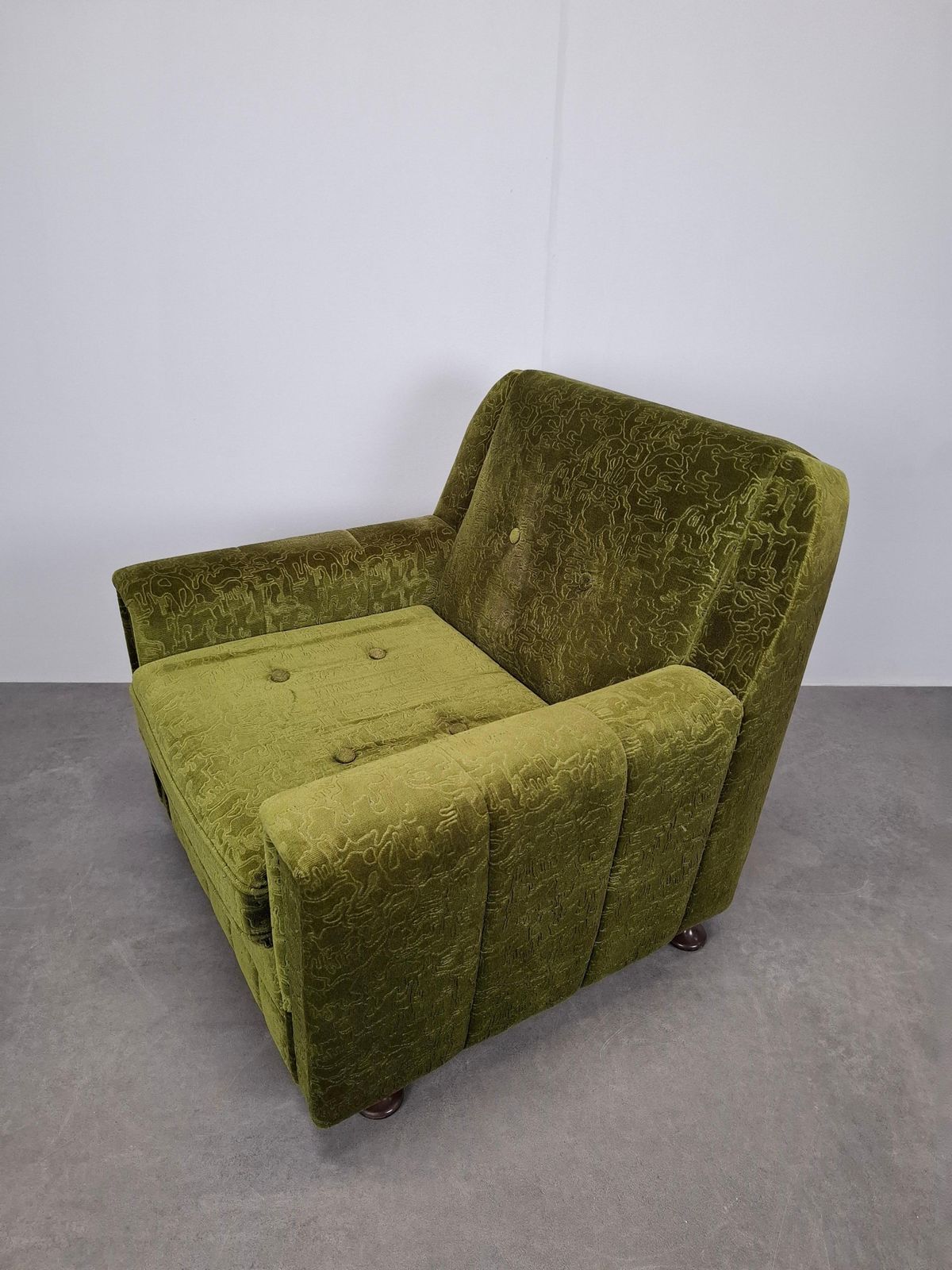 photo furniture Mid Century Czechoslovak Green Plush Armchair, 1970s