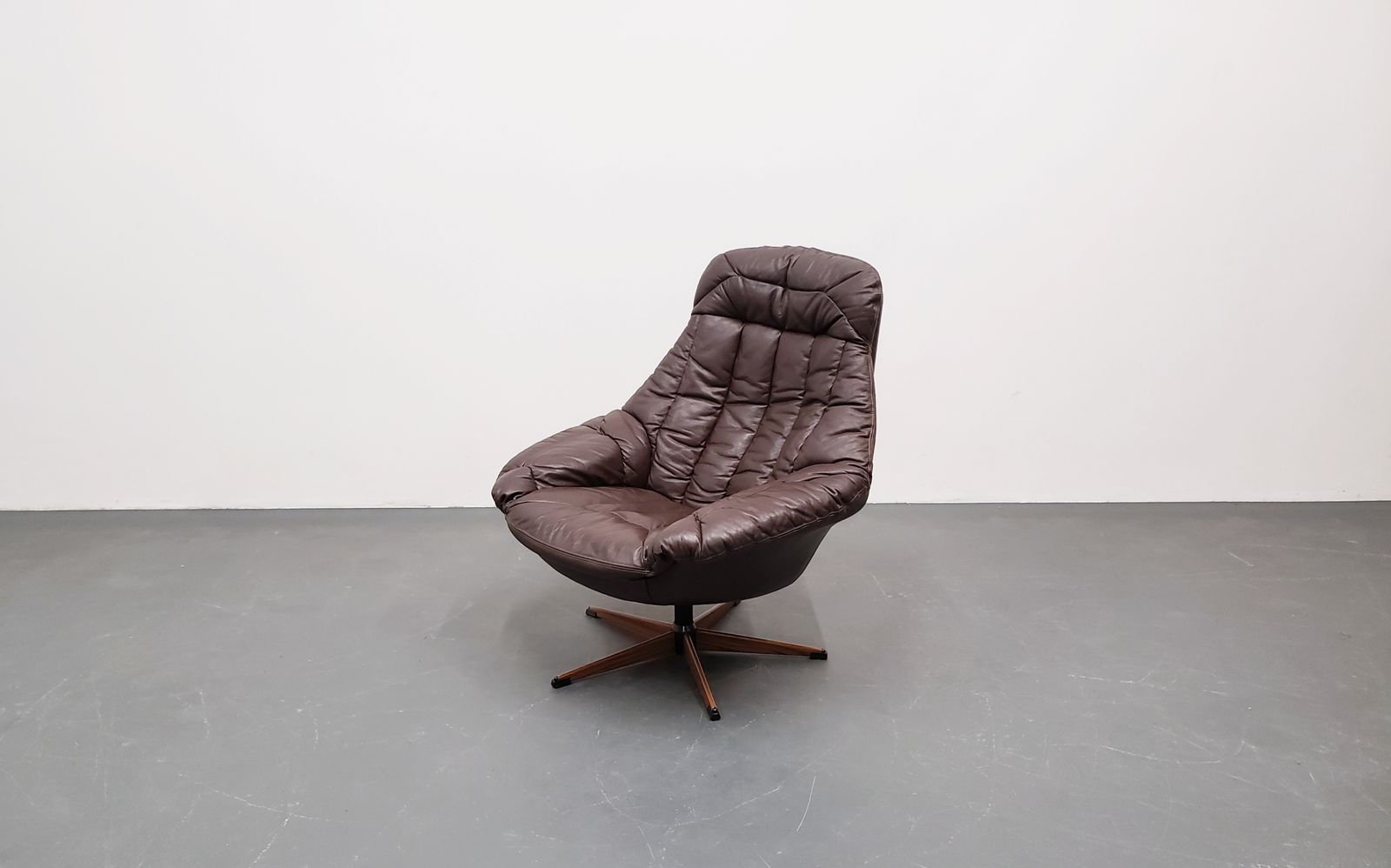 Henry Walter Klein For Bramin ‘Silhouette’ Swivel Armchair, Denmark 1970 photo for sale