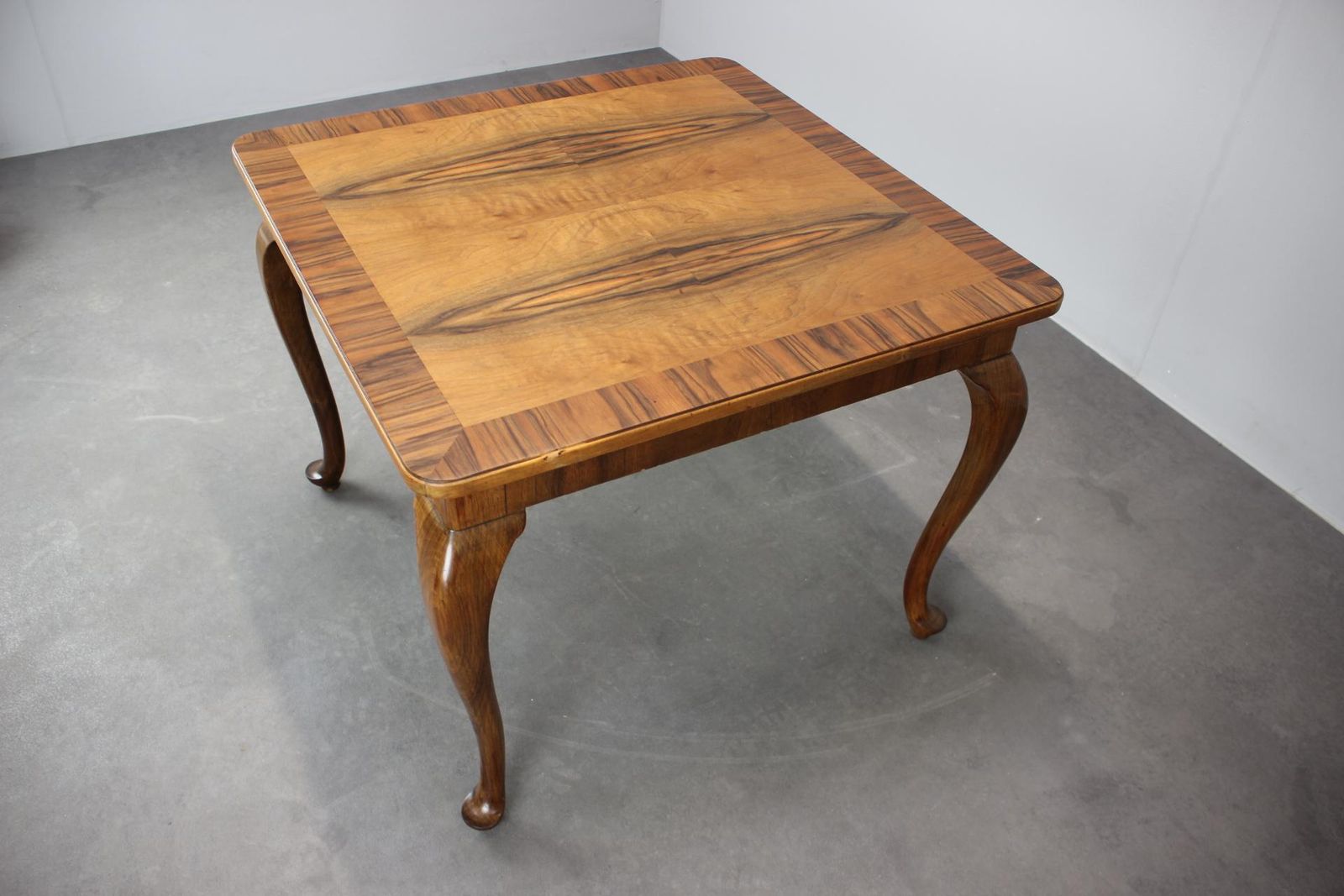 1930s European Art Deco Walnut Veneer Square Coffee Side Table With Restored Oil photo vinterior