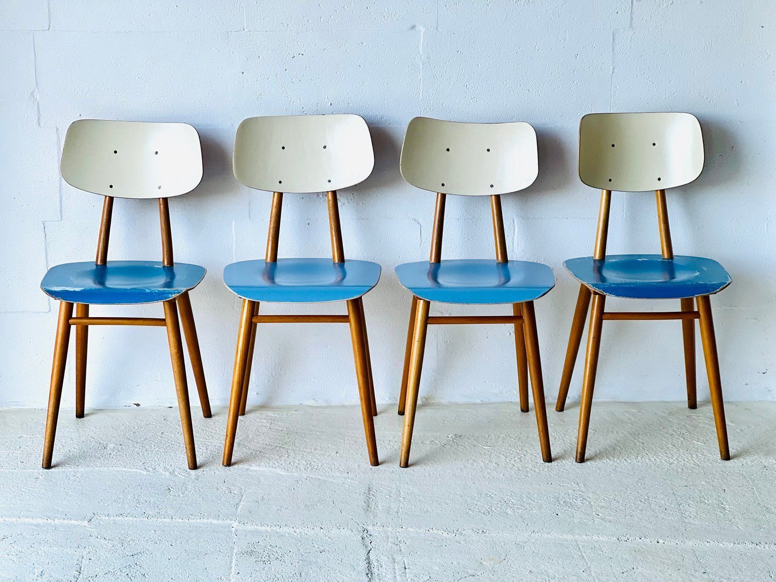 Eetkamerstoelen Van Ton, Ca. Jaren 1960, Set Van 4 photo furniture