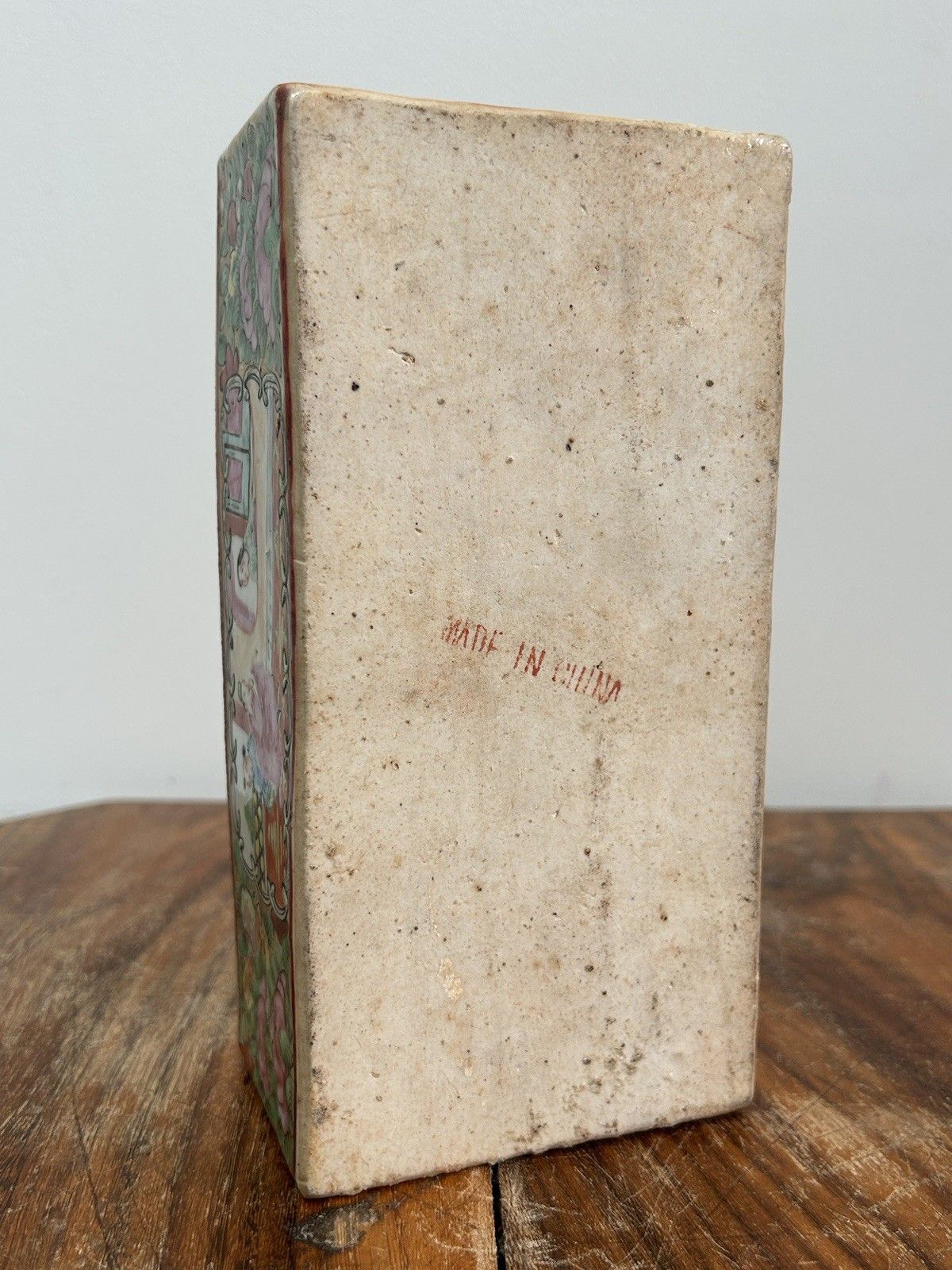 photo furniture Chinese Export Famille Rose Brush Box Rose Mandarin 20thc Antique