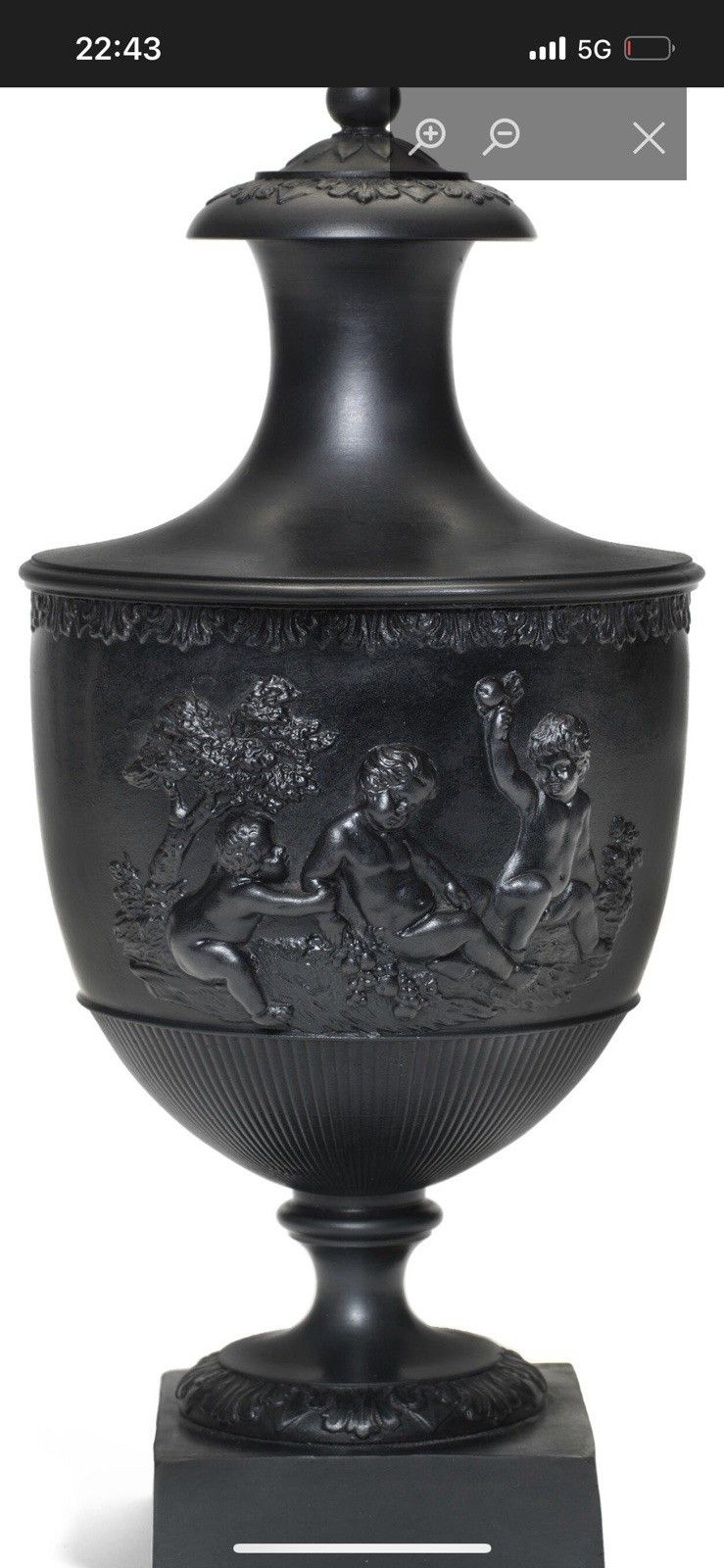 photo furniture Humphrey Palmer Black Basalt Bacchic Relief Vase C1770 78 – 17cm Georgian