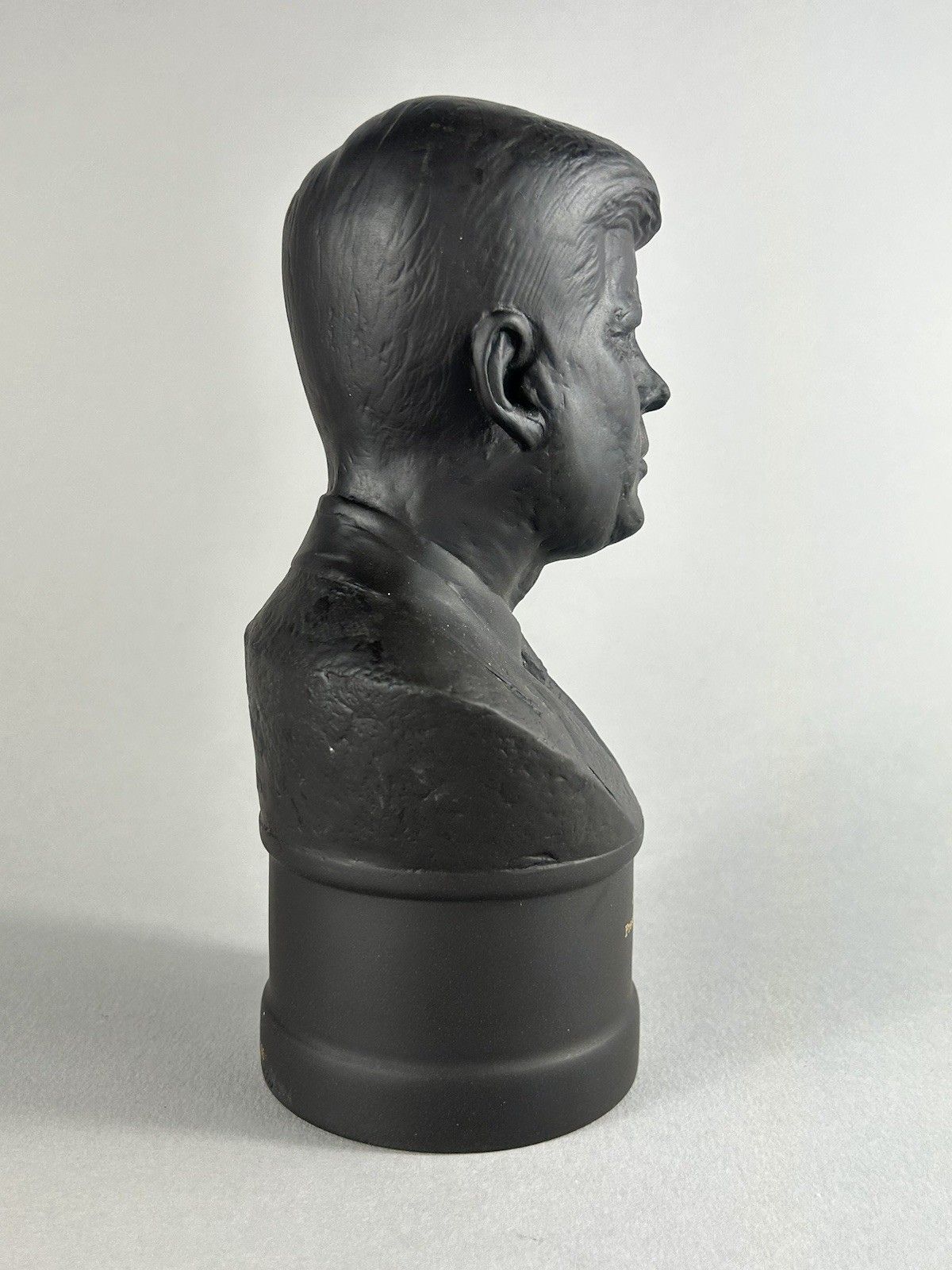 Wedgwood John F Kennedy Black Basalt Bust 8.25" Limited Edition 195/2000 photo furniture