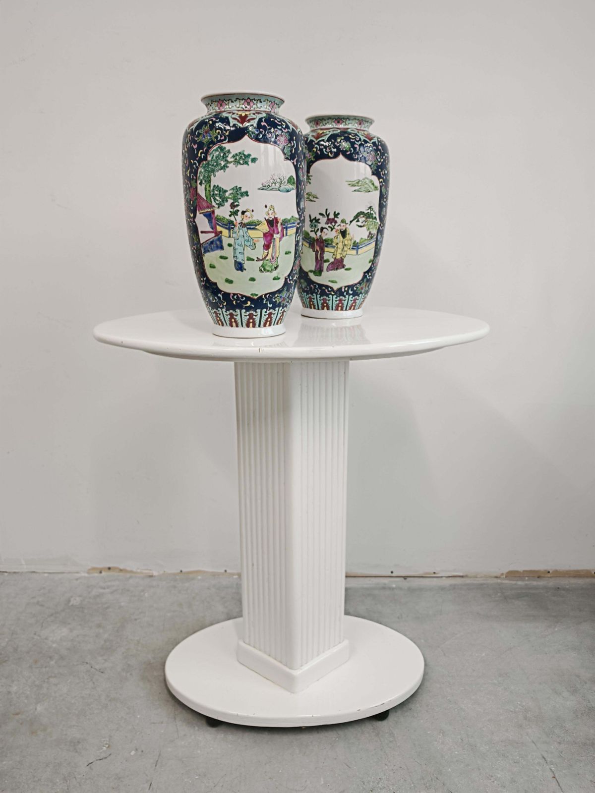 photo for sale Pair Of Vintage Cermaic Famille Rose Vases, China 1930s