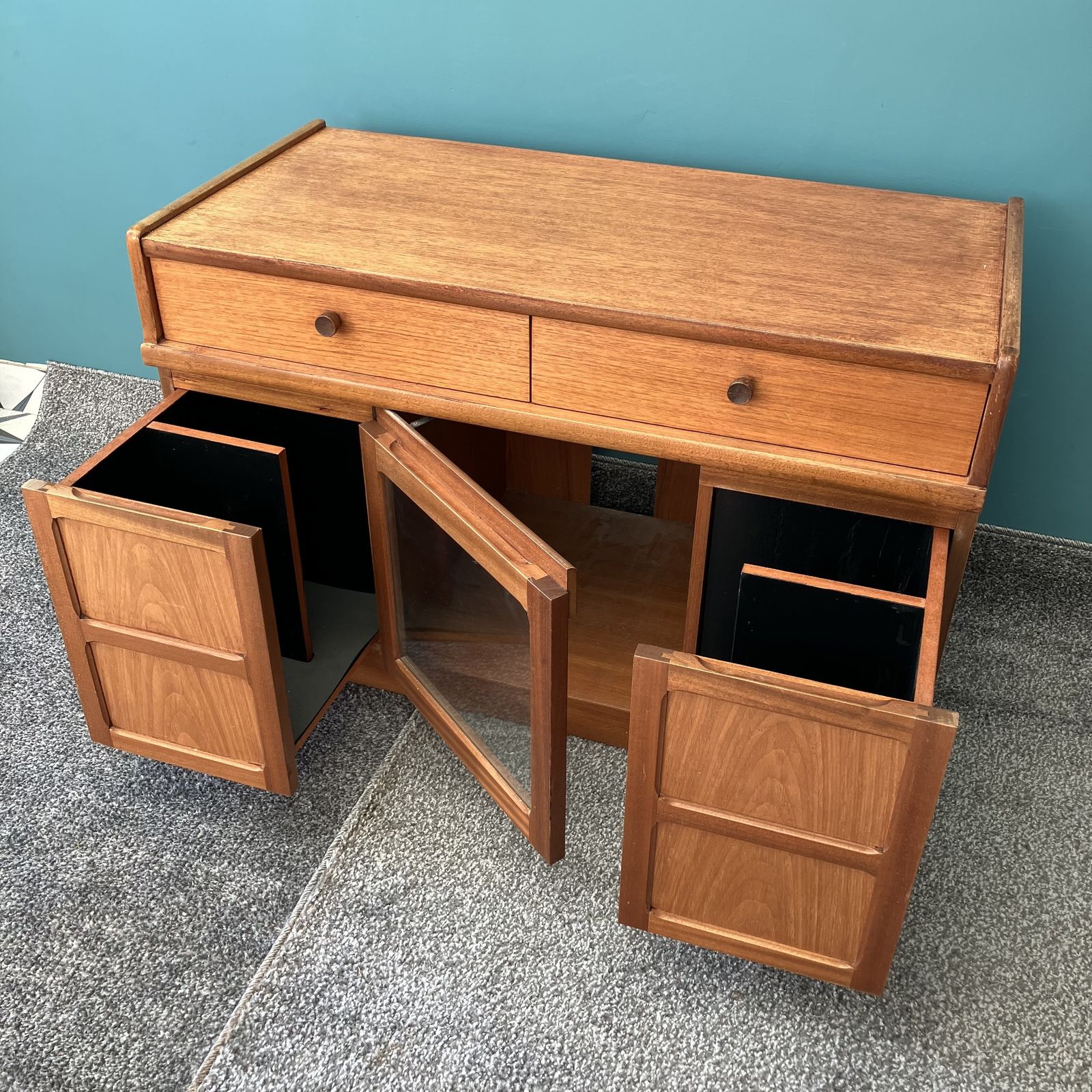 A Mid Century Teak Nathan Squares Drinks Cabinet Made By Parker Knoll photo vinterior