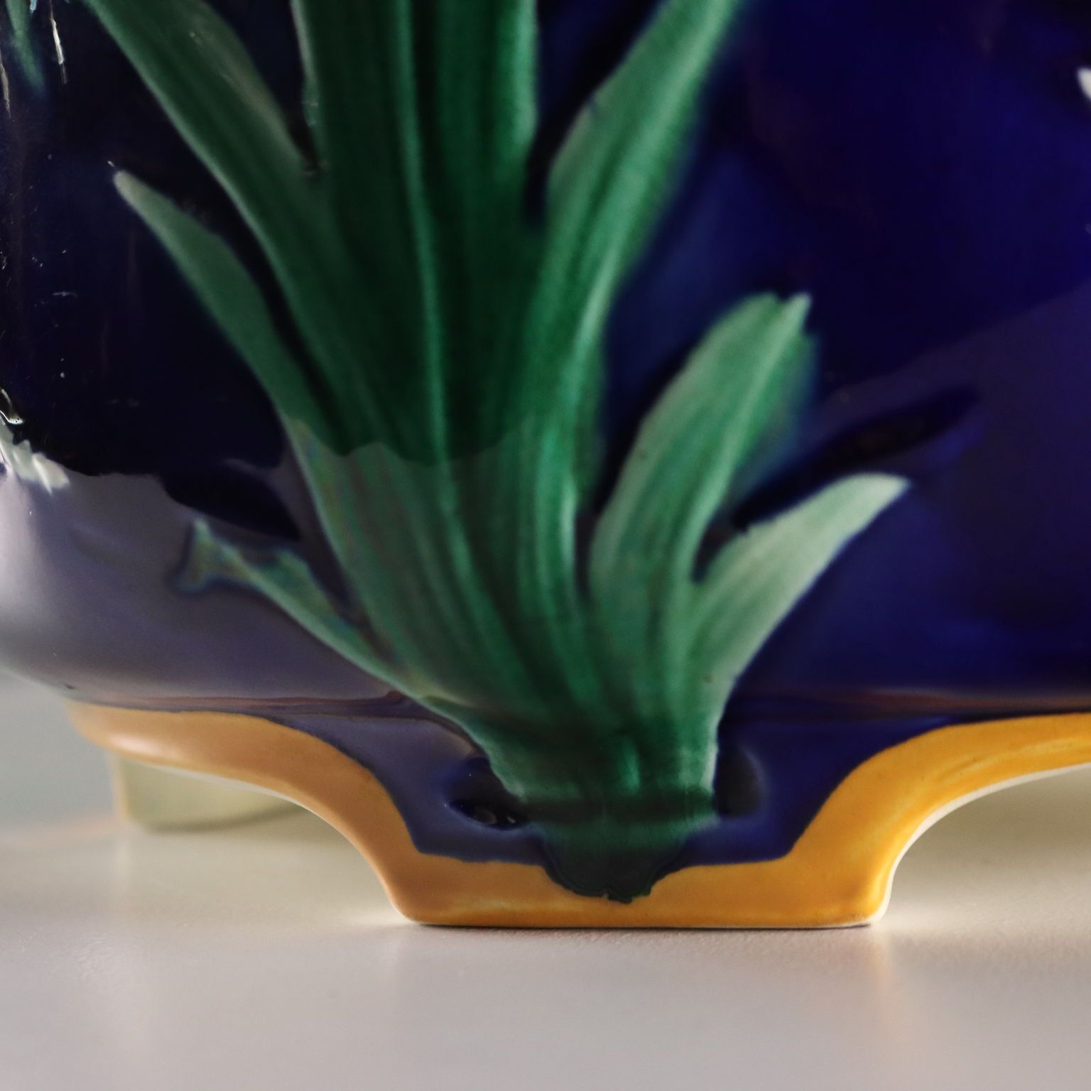 photo furniture Cache Pot In Ceramica Manifattura Wedgwood