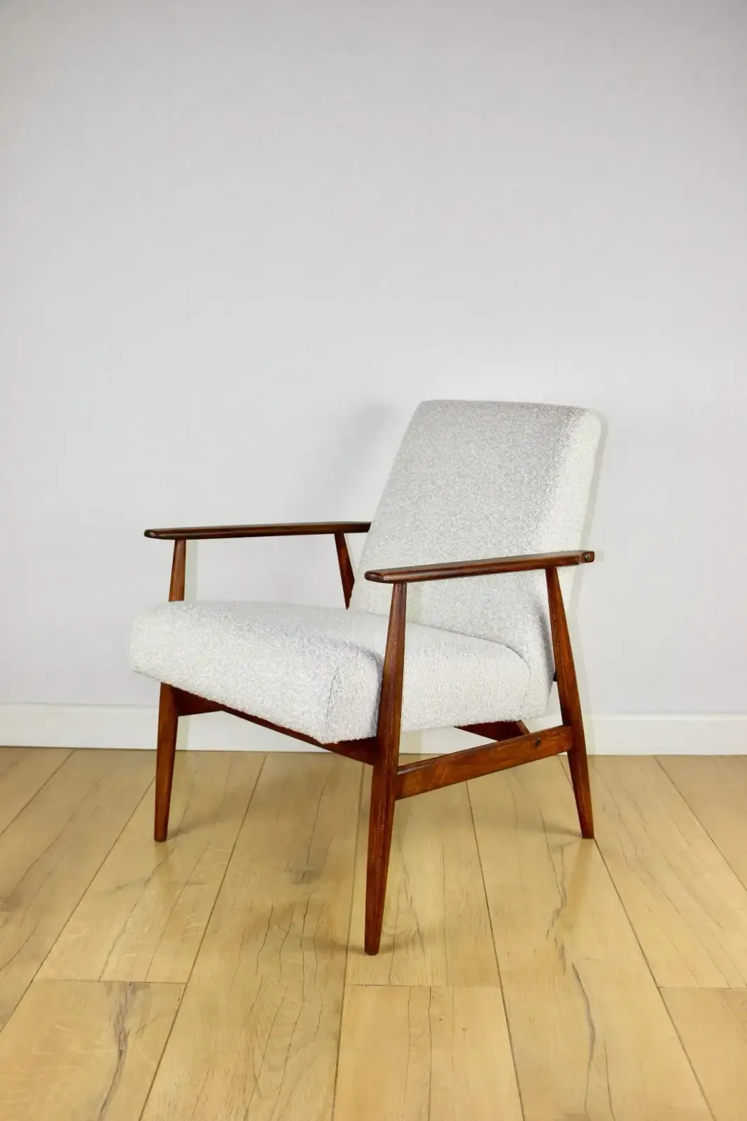 photo furniture Armchair „ Lis”, 1970s White Boucle Design Henryk Lis   Dark Wood   2 Pieces Available