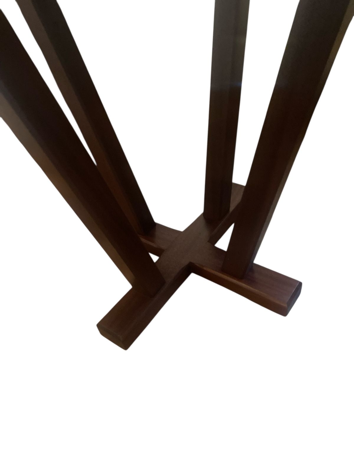 Furniture 4 Person Circular Mahogany Dining Or Restaurant Table photo