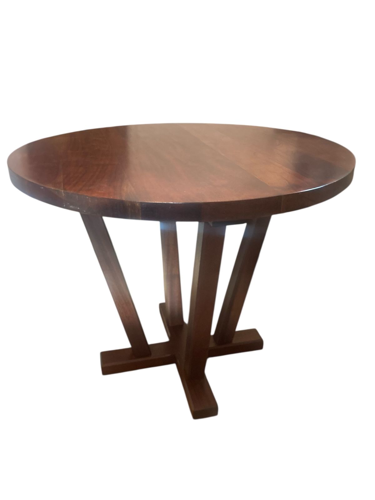 photo vinterior 4 Person Circular Mahogany Dining Or Restaurant Table