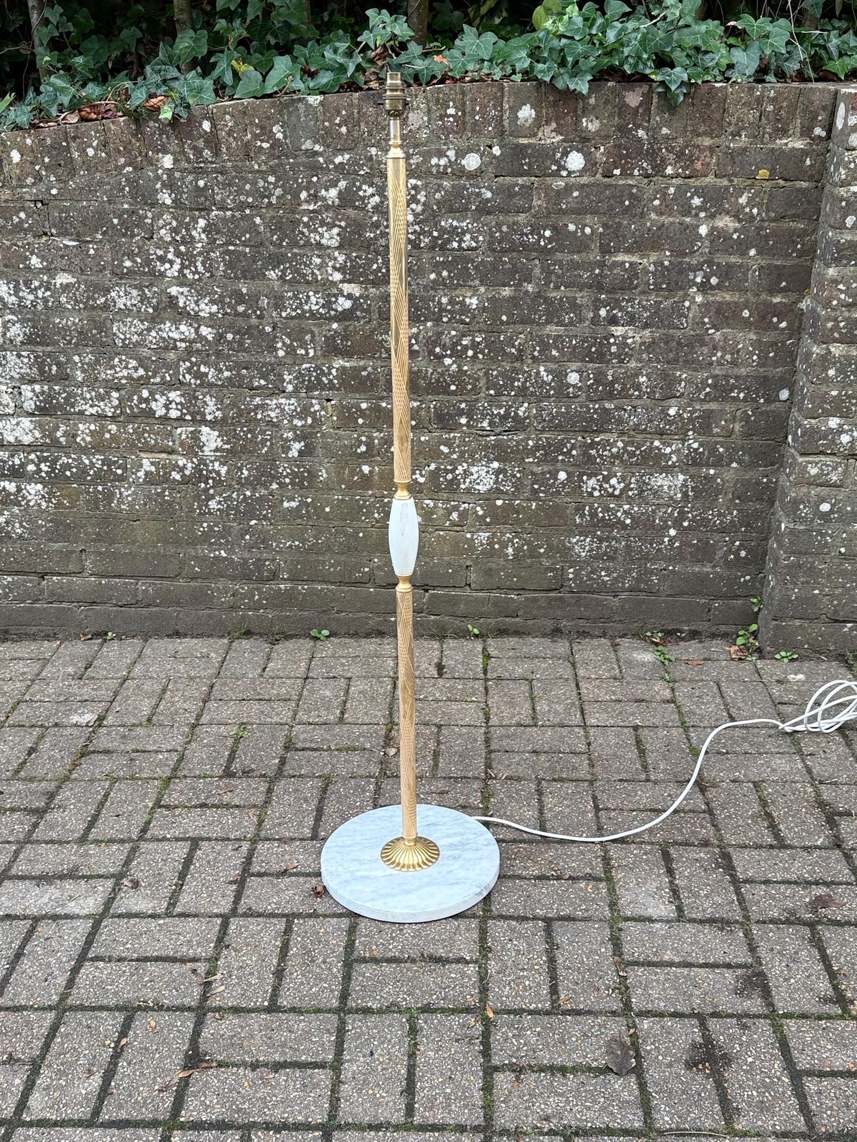 Vintage 1970s/80s Brass And Marble Floor Lamp With White Stone Detail Hollywood Regency   Working Pat Tested photo furniture