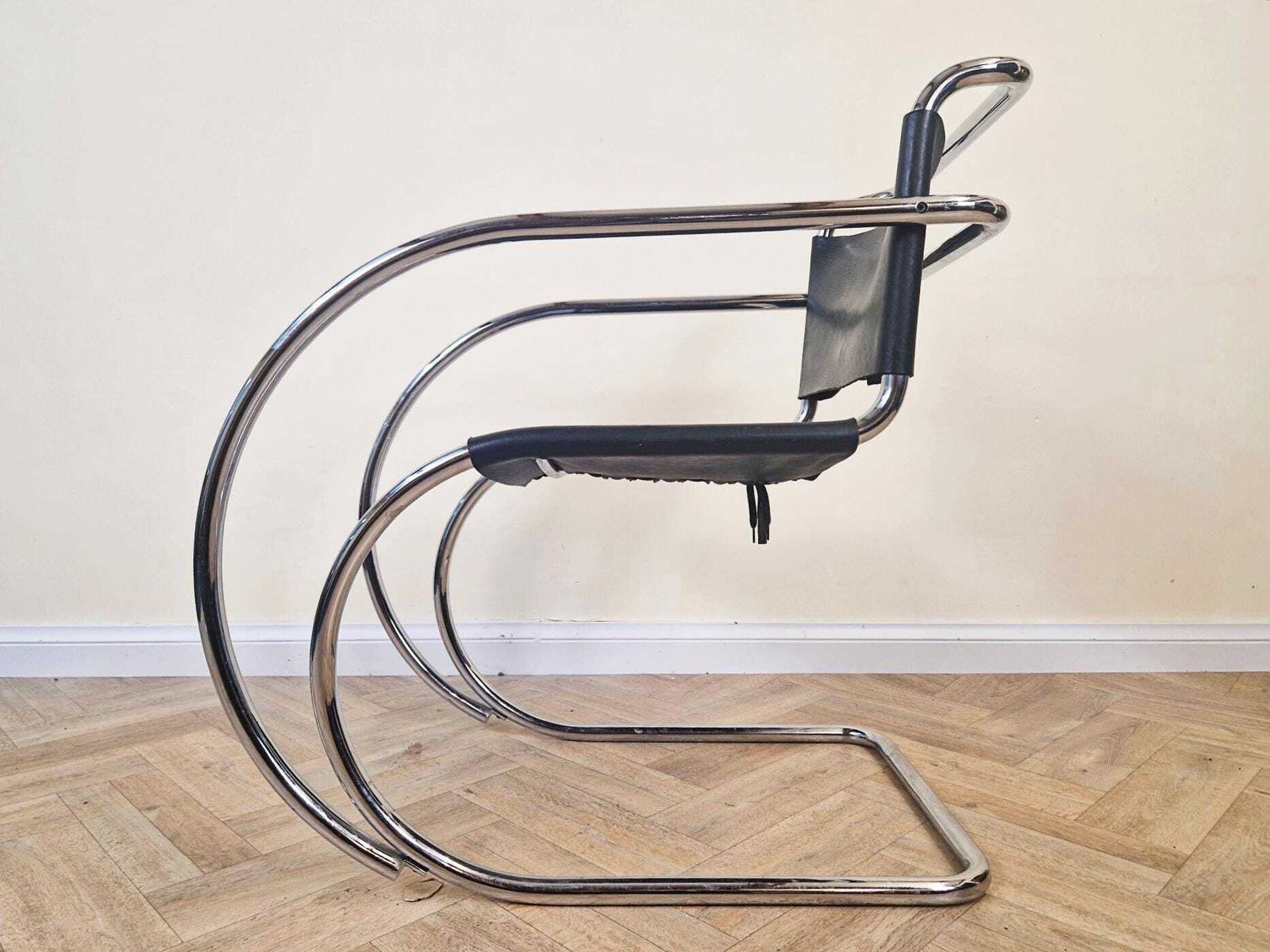 Mies Van Der Rohe Thonet Mr20 Leather & Chrome Mid Century Bauhaus Cantilever Lounge Chair photo Furniture