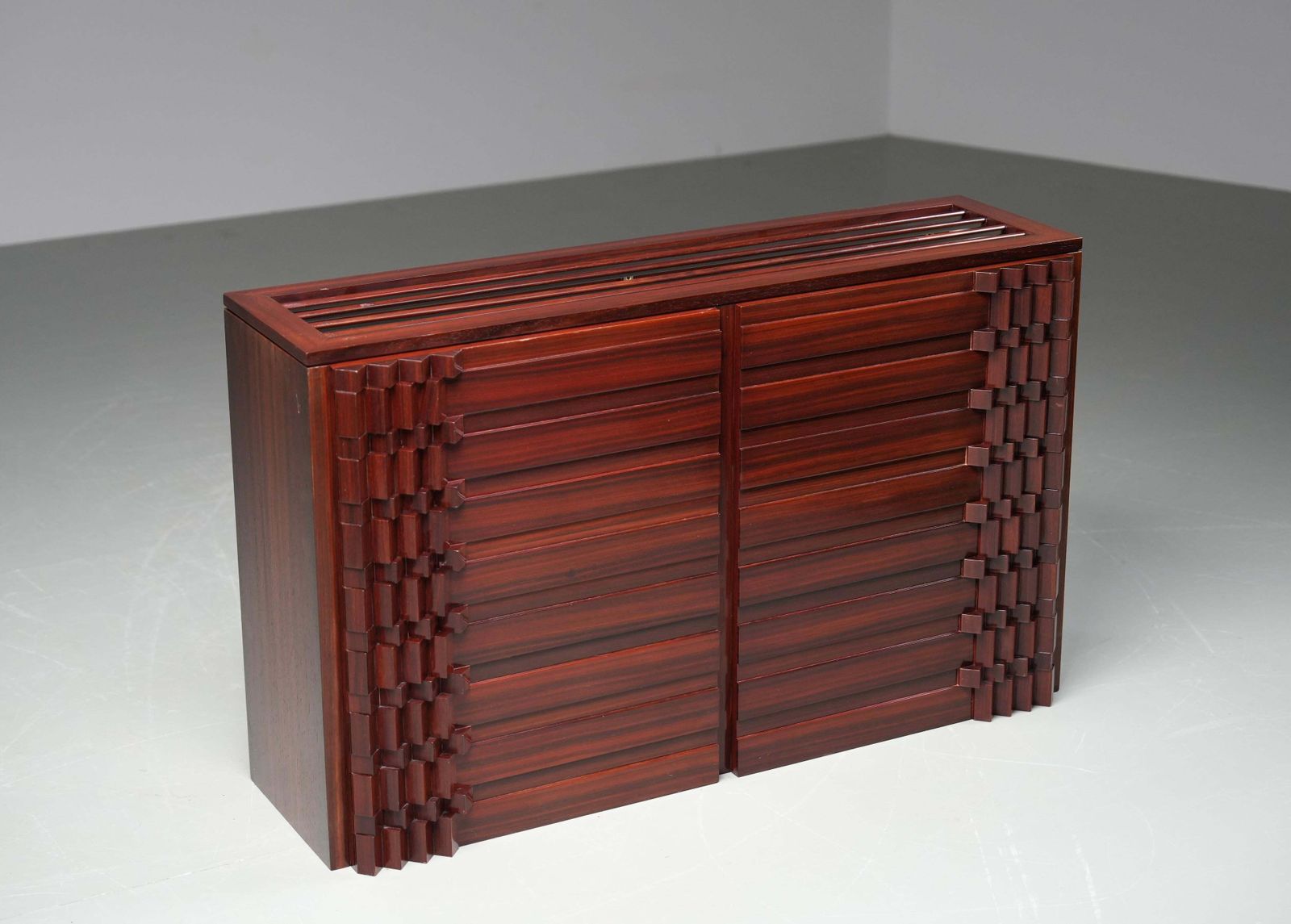 'Diamante' Cabinet Van Luciano Frigerio In Hout, Italië, 1968 photo buy