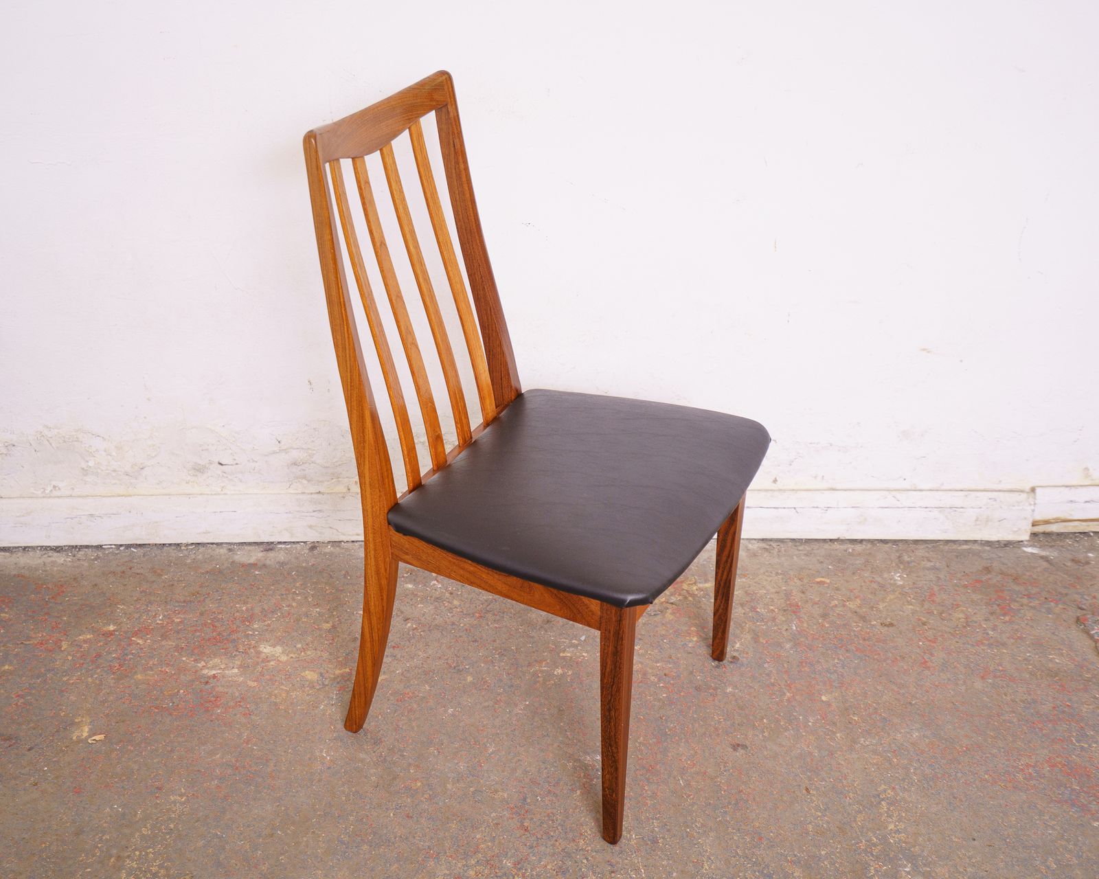4 G Plan Mid Century Teak Dining Chairs, Newly Upholstered photo Furniture