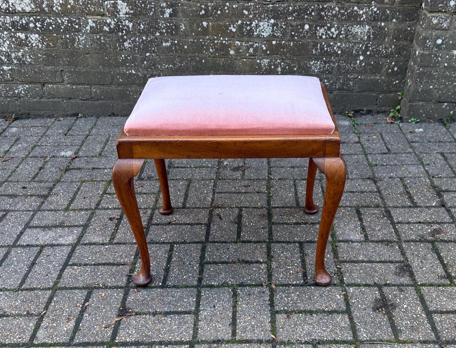 Antique 1920s Queen Anne Revival Stool With Cabriole Legs, Reupholstered Pink Velveteen Vintage Seating