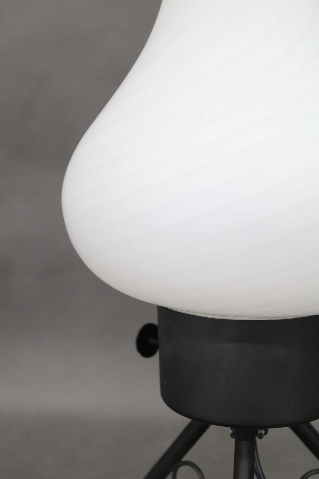 1960s Czech Mid Century Table Lamp With Sculptural Glass Shade And Metal Tripod photo vinterior