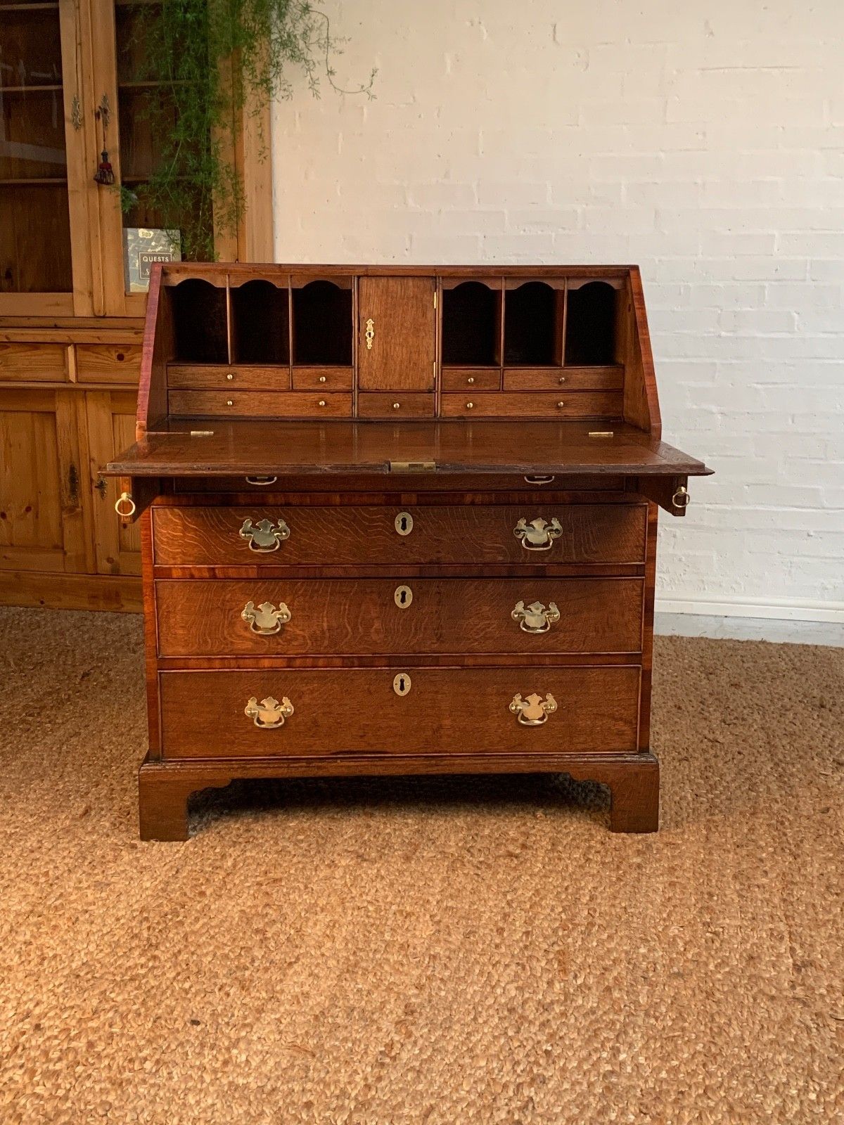 18th Century Georgian Oak Bureau Desk photo vinterior