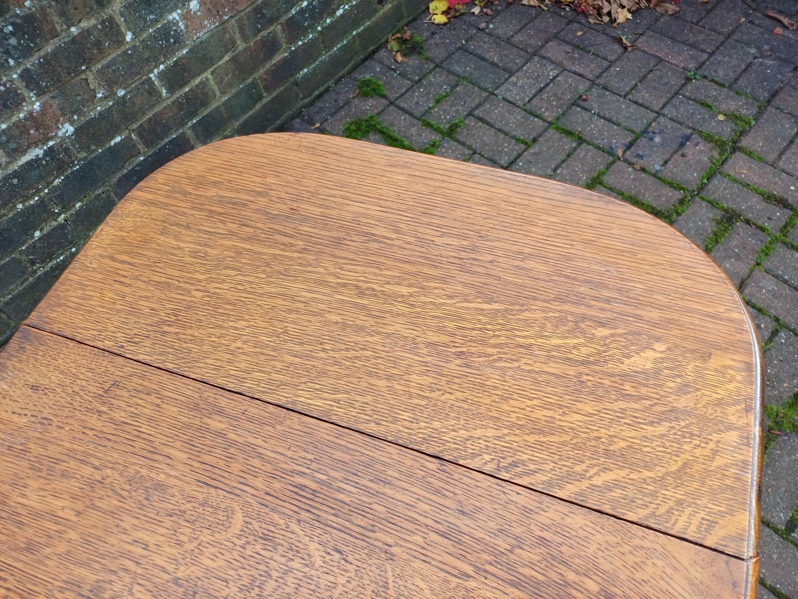 photo vintage Antique Oak Gateleg Drop Leaf Table Early 20thc Turned Leg Vintage Dining Kitchen Side Table With Barley Twist