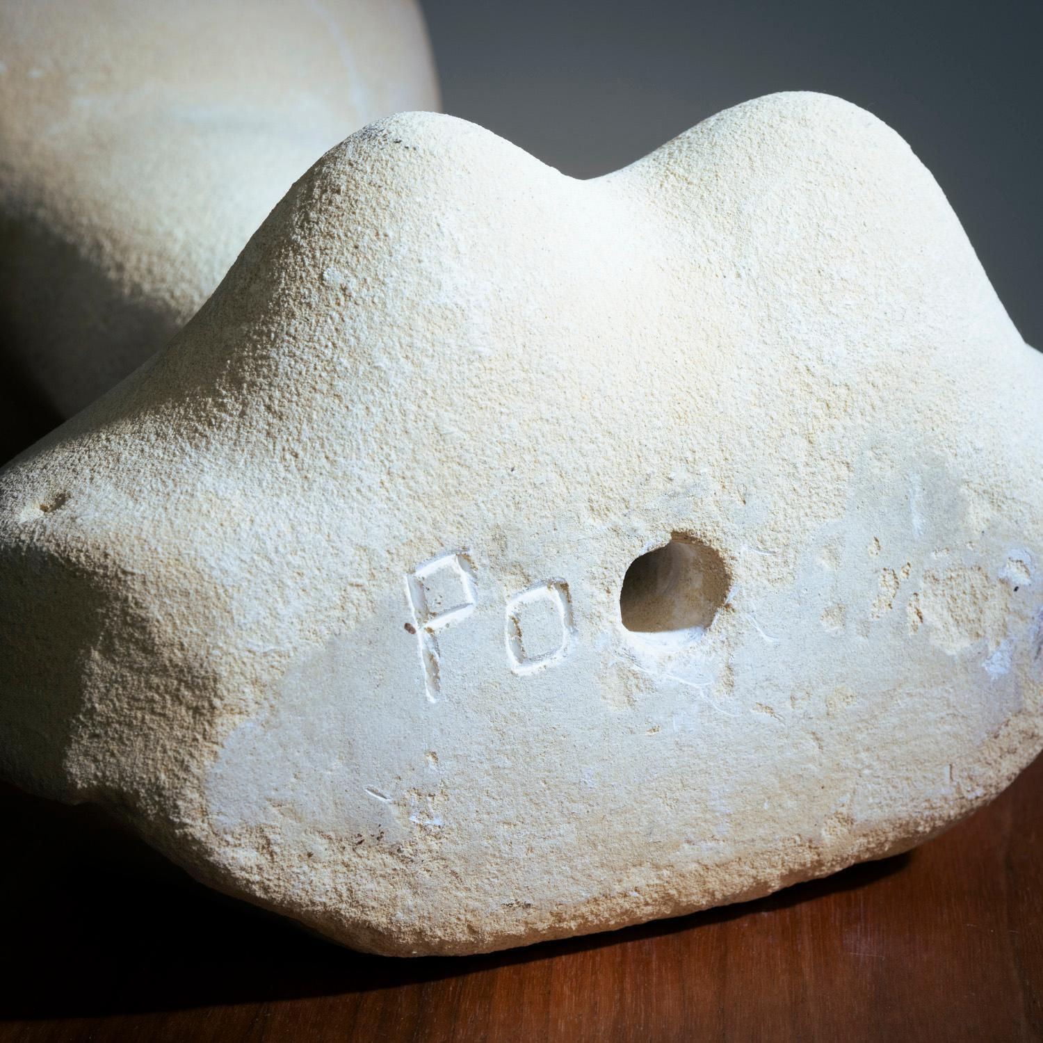 photo vinterior Modernist Bust Sculture Of A Woman In Sandstone