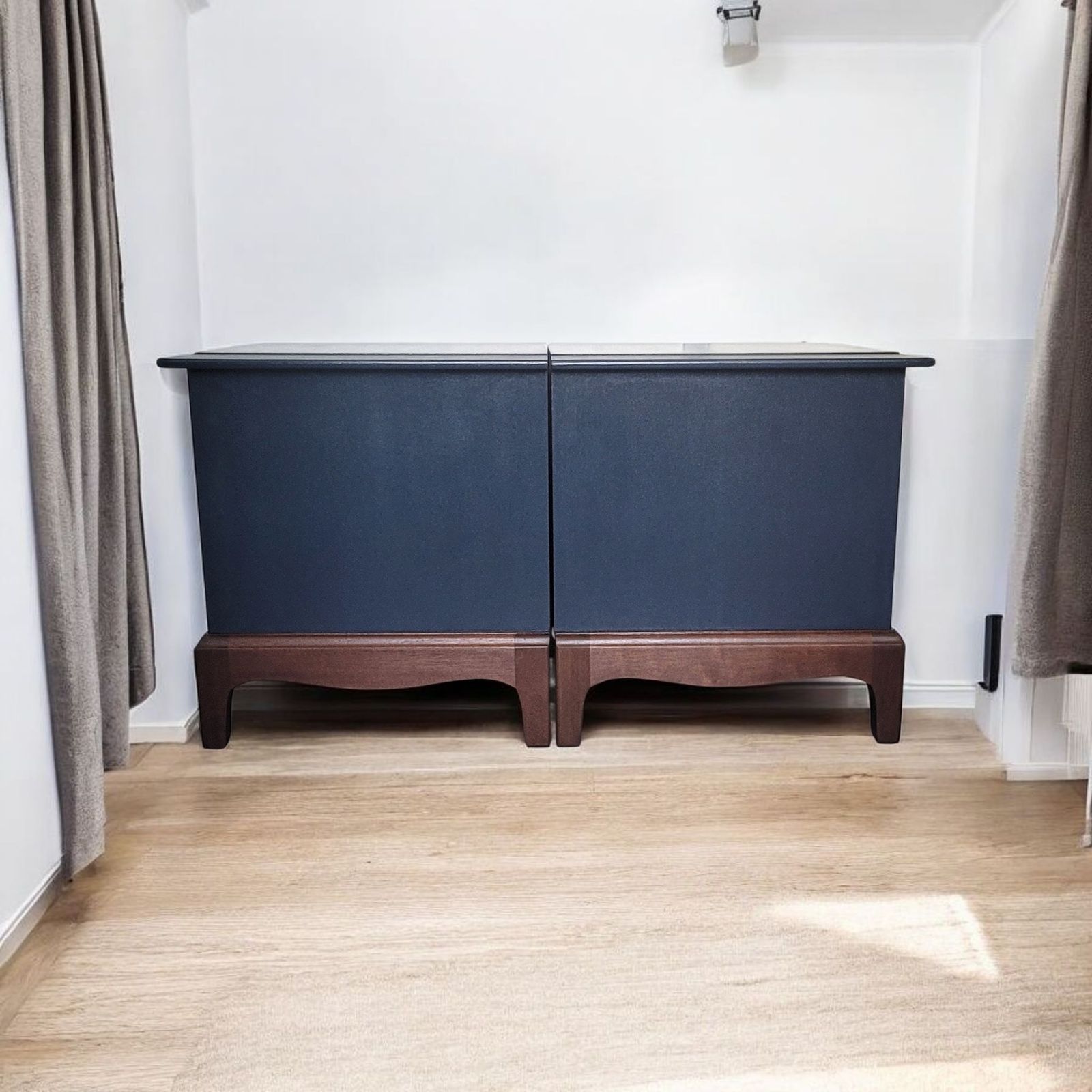 Stag Minstrel Bedroom Set Navy Blue Painted To Order photo 1075.0