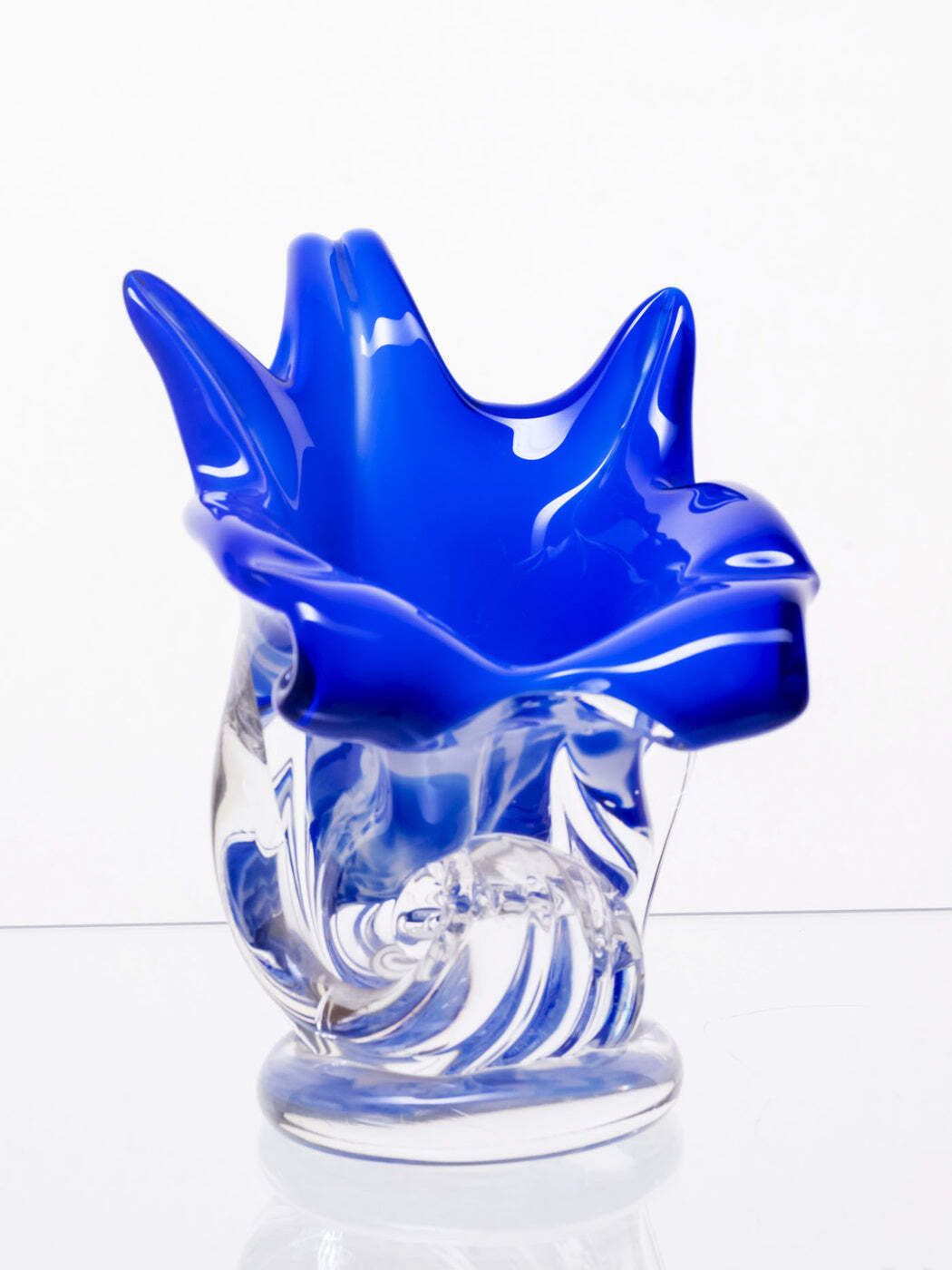 Blauwe Glazen Vaas In Handvorm, Ca. Jaren 1970, Tsjecho Slowakije photo Woonaccessoires