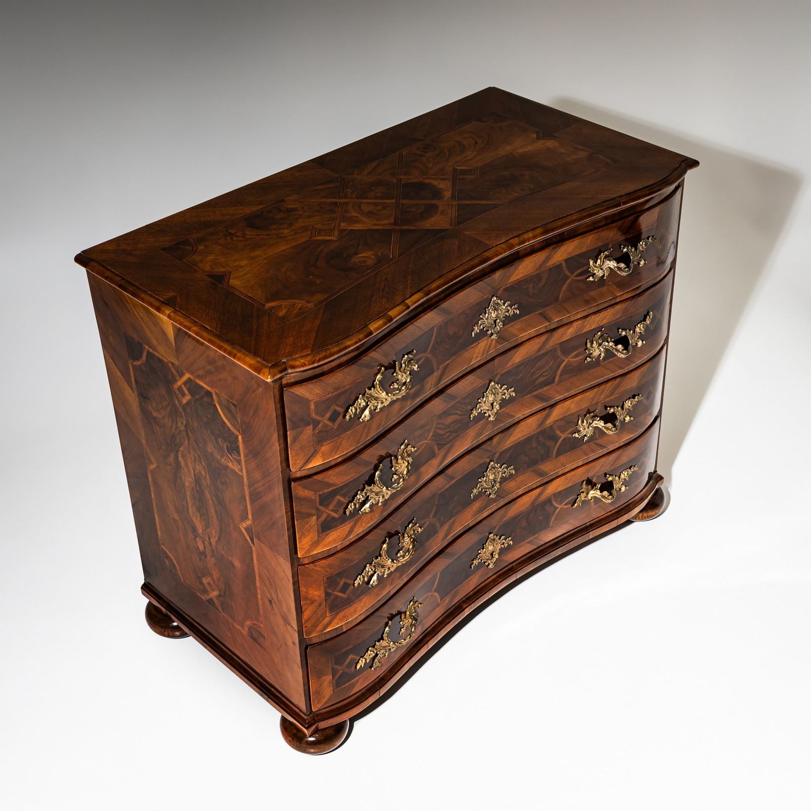 Barokke Ladekast, Midden 18e Eeuw photo furniture