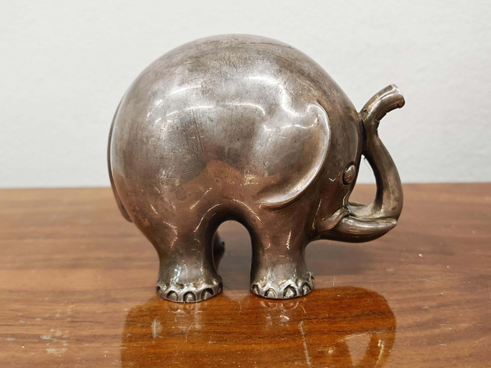 Mid Century Modern Silver Figurine Of An Elephant, 970 Silver, Italy 1960s photo vintage