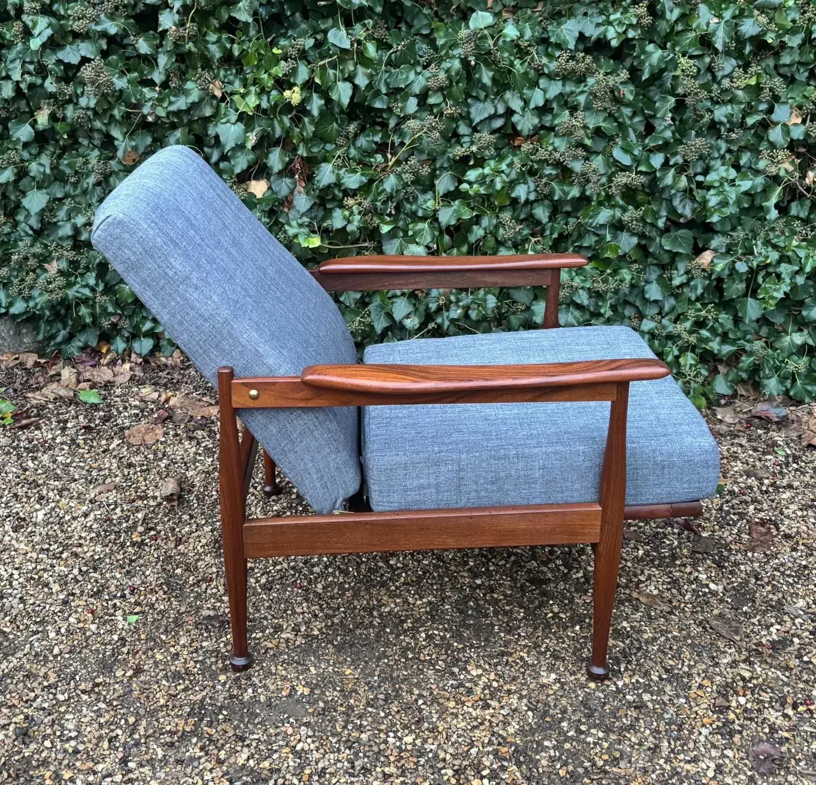 Vintage Guy Rogers Manhatten Reclining Teak Armchair C.1960 photo vinterior
