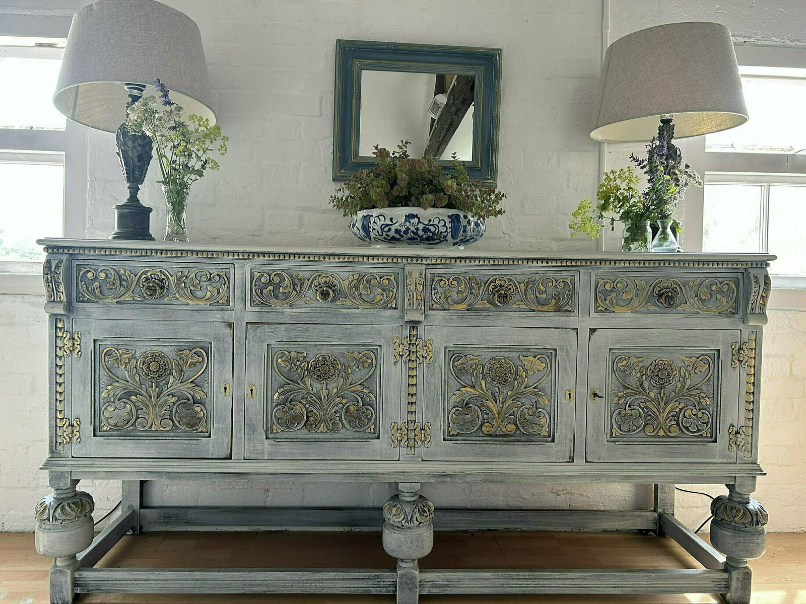 Large Antique Carved Sideboard/Living Room Decor/Kitchen Cabinet/Tv Unit photo 1650.0