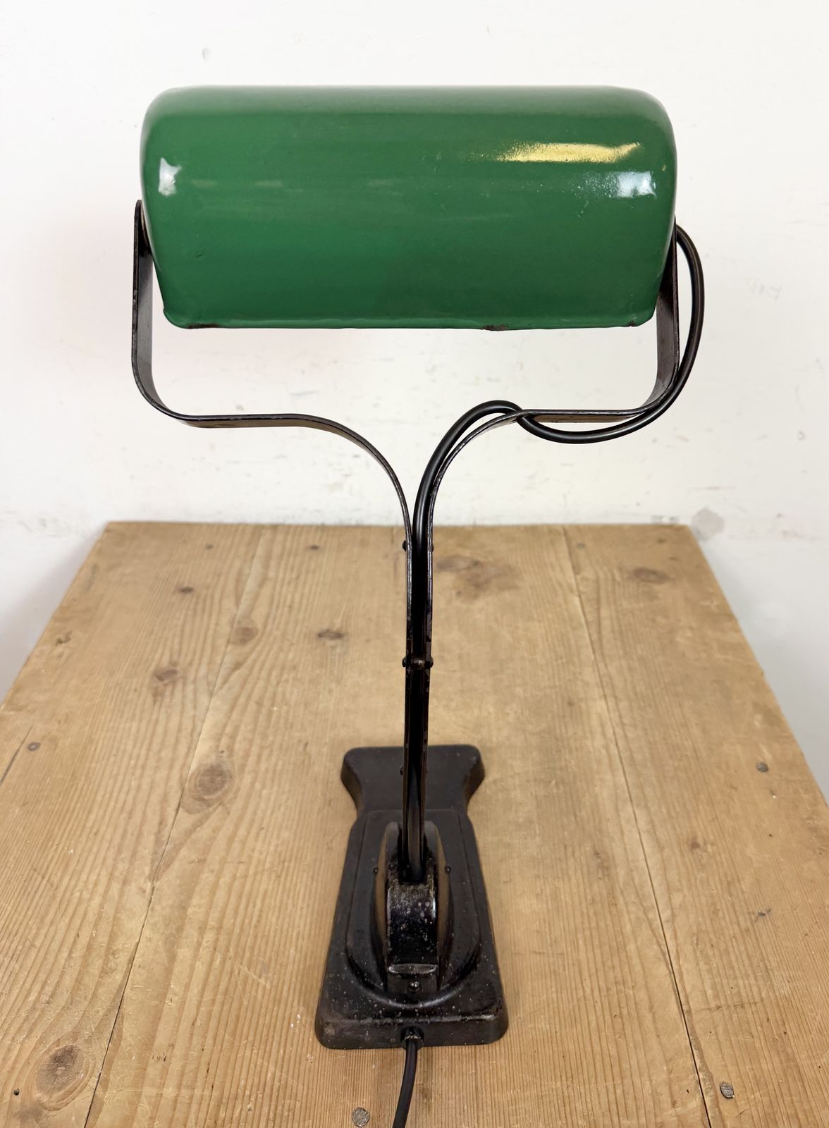 photo buy Vintage Green Enamel Bank Lamp, 1930s