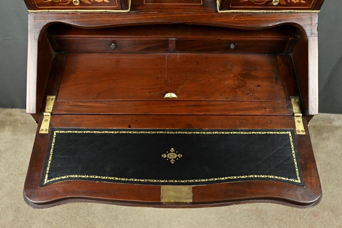 photo vintage Lady's Desk – Part 2, 19th Century