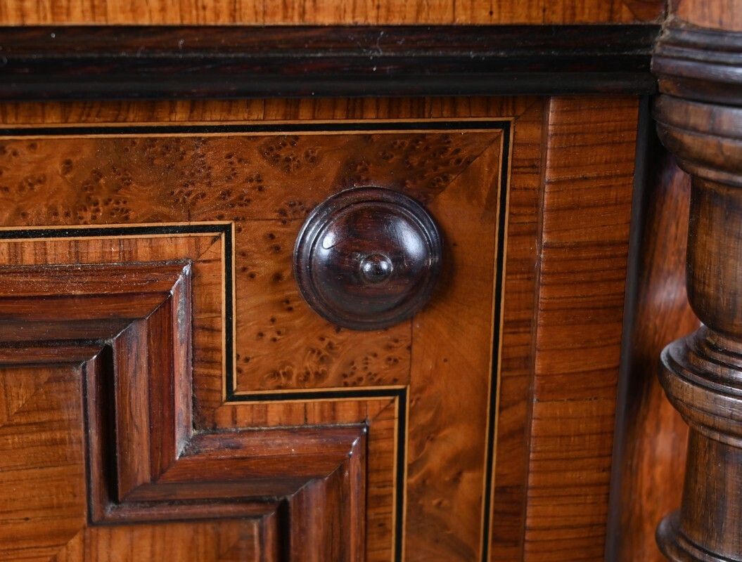 photo vinterior A Marquetry Side Table In Precious Woods, Napoleon III Period – Mid 19th Century