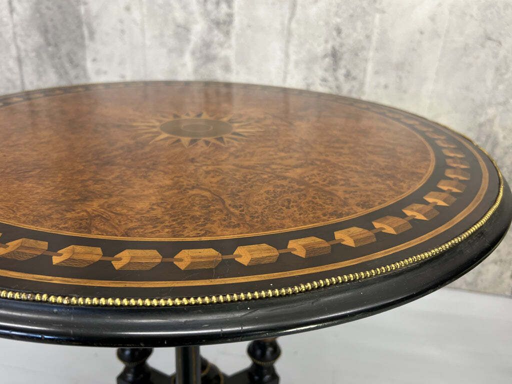 19th Century Circular Amboyna And Ebony Marquetry Table photo vinterior