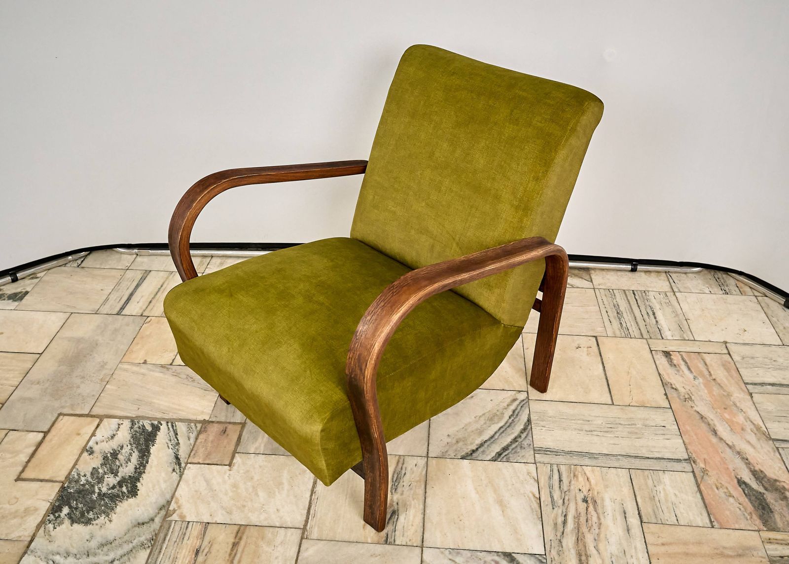 photo furniture Armchair Designed By K. Kozelka And A. Kropacek, Interier Praha, Czechoslov