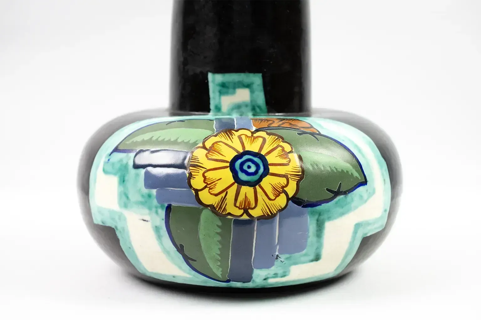 Vase Art déco signé Louis Dage - céramique à décor floral polychrome sur fond noir, vers 1930 photo buy
