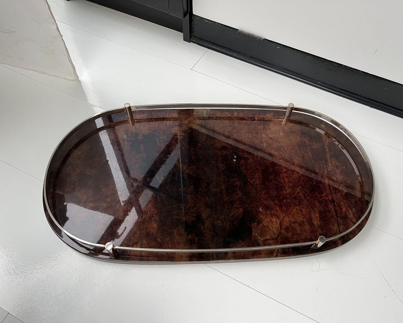 photo furniture Aldo Tura Barset | 4 Delig | Gelakt Geitenleer | Jaren 1930–1950
