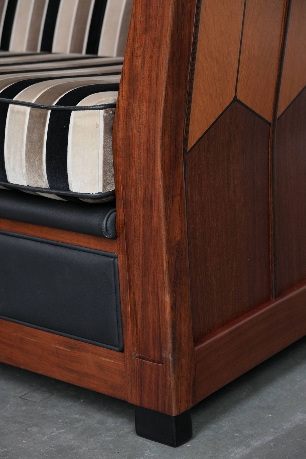 photo for sale Luxurious Art Deco 2.5 Seater Design Sofa From With Beautiful Woodwork And High Quality Fabric Upholstery