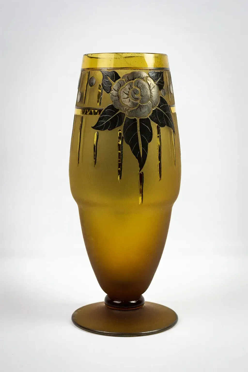 Vase Art déco en verre ambré à décor floral gravé à l'acide - Signé D'argyl photo Décoration