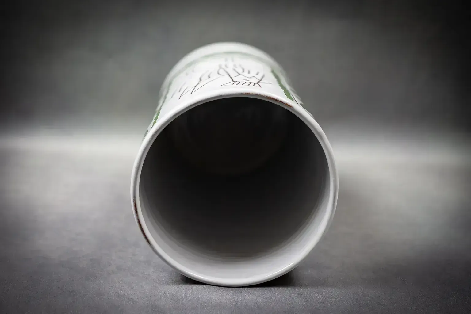 390.0 Vase cylindrique en faïence émaillée, par Michel Barbier photo